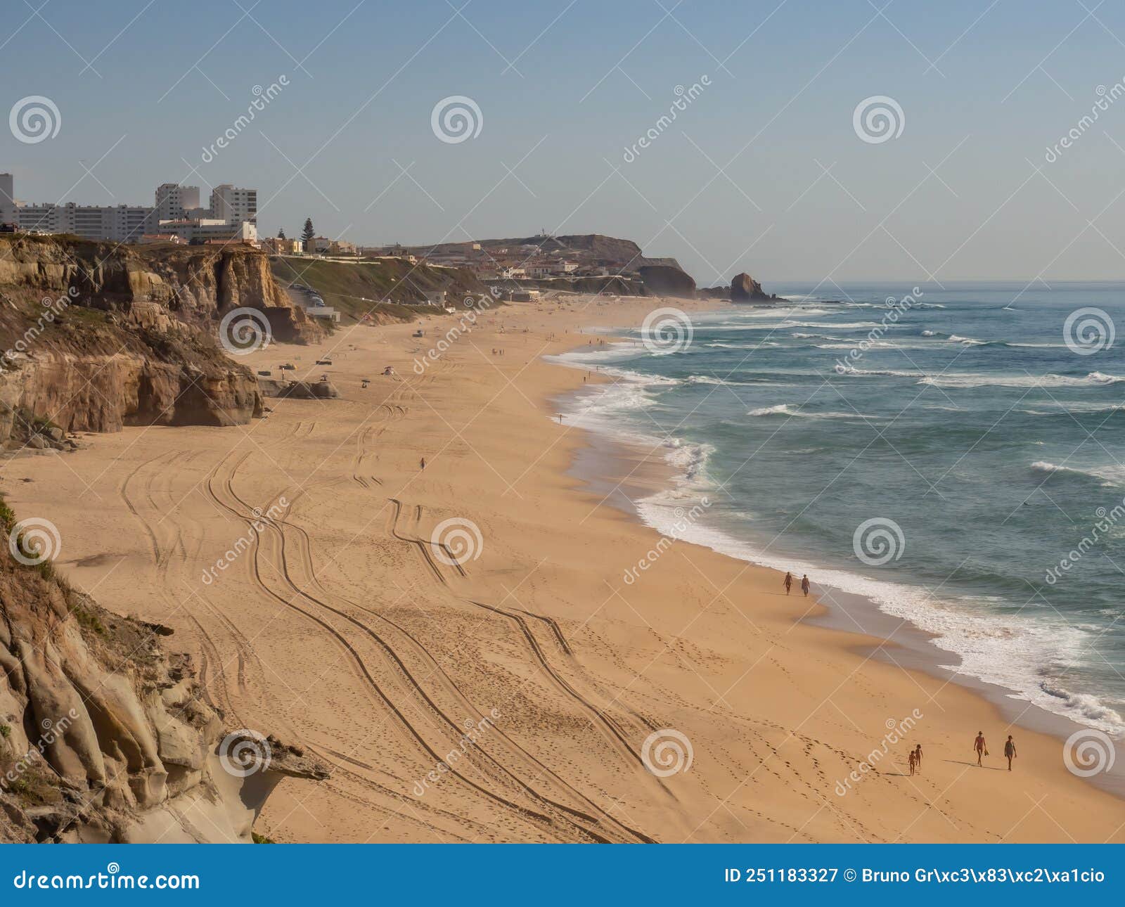 praia da vigia (vigia's beach),santa cruz, silveira, torres vedras, portugal