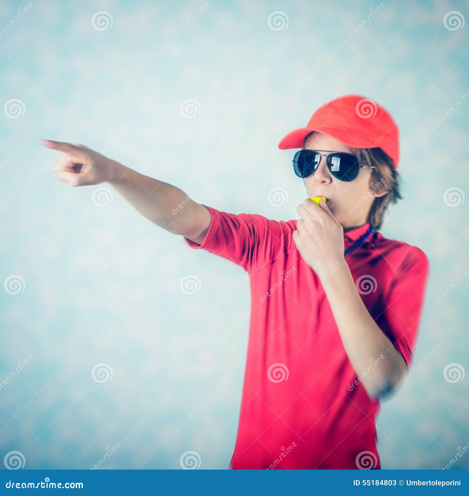 beach lifeguard warn