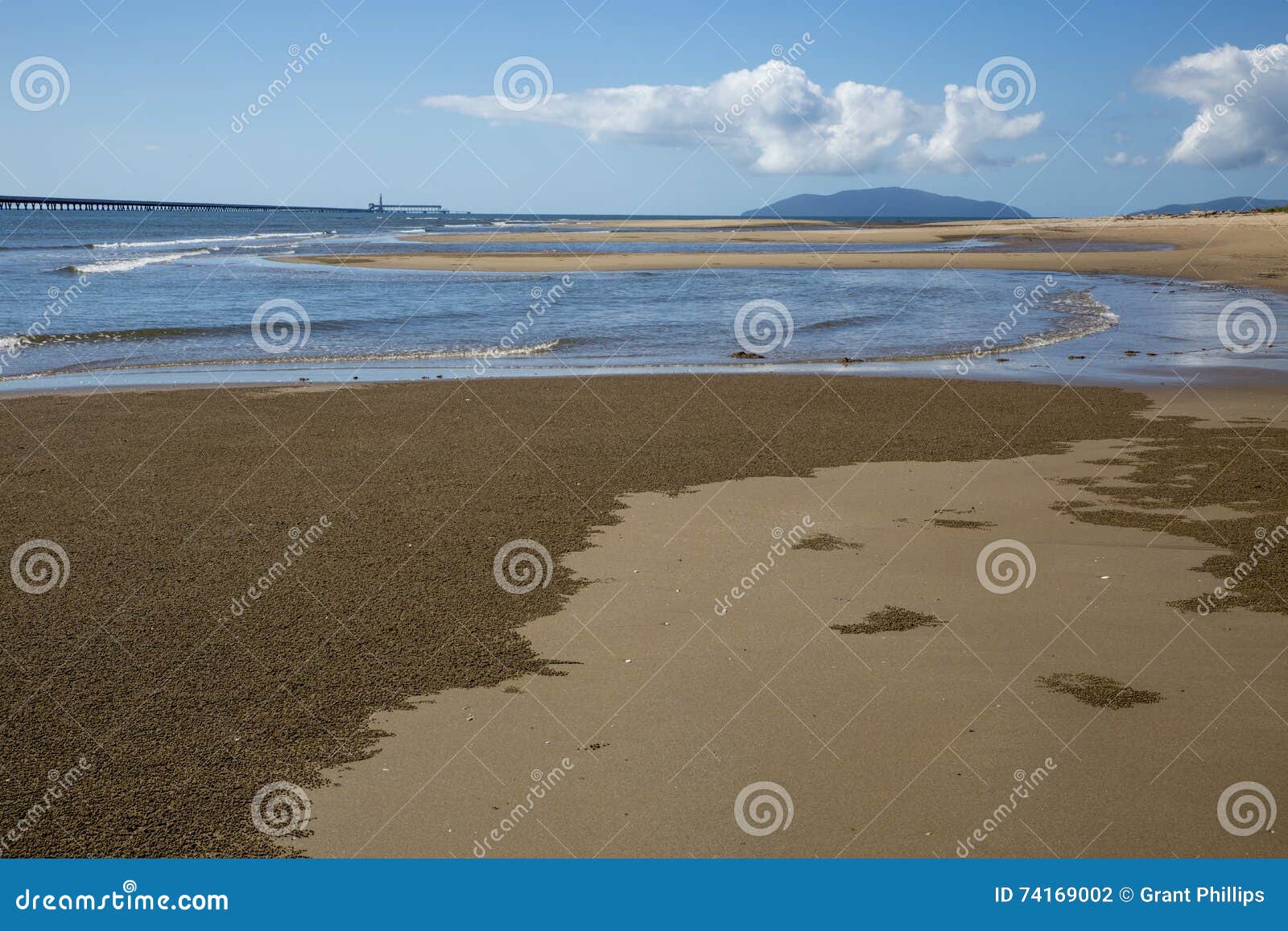 beach at lucinda