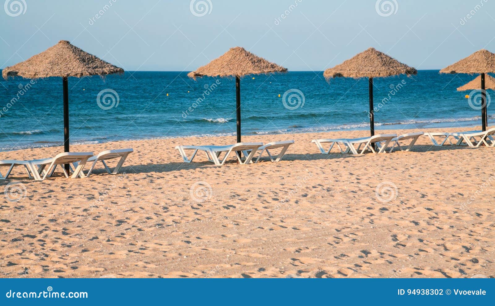 beach praia rocha baixinha nascente in vilamoura