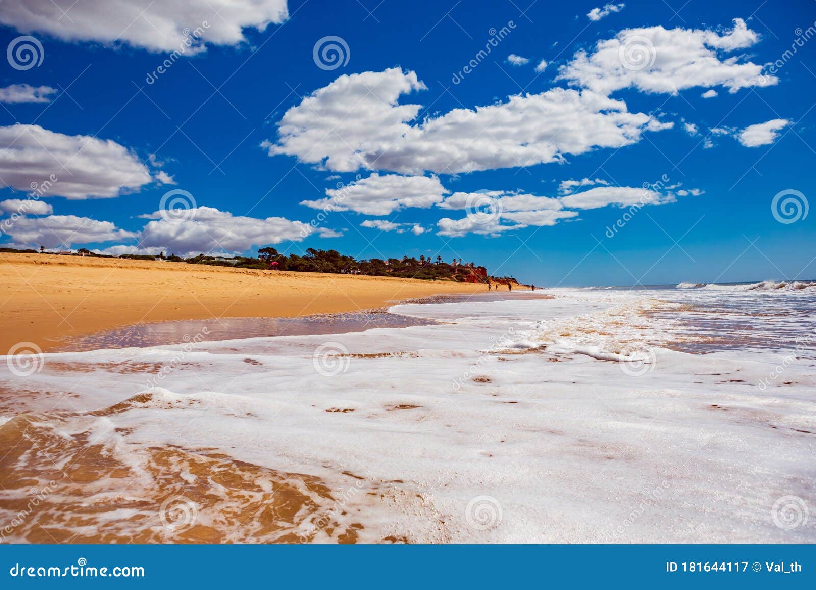 beach of quarteira