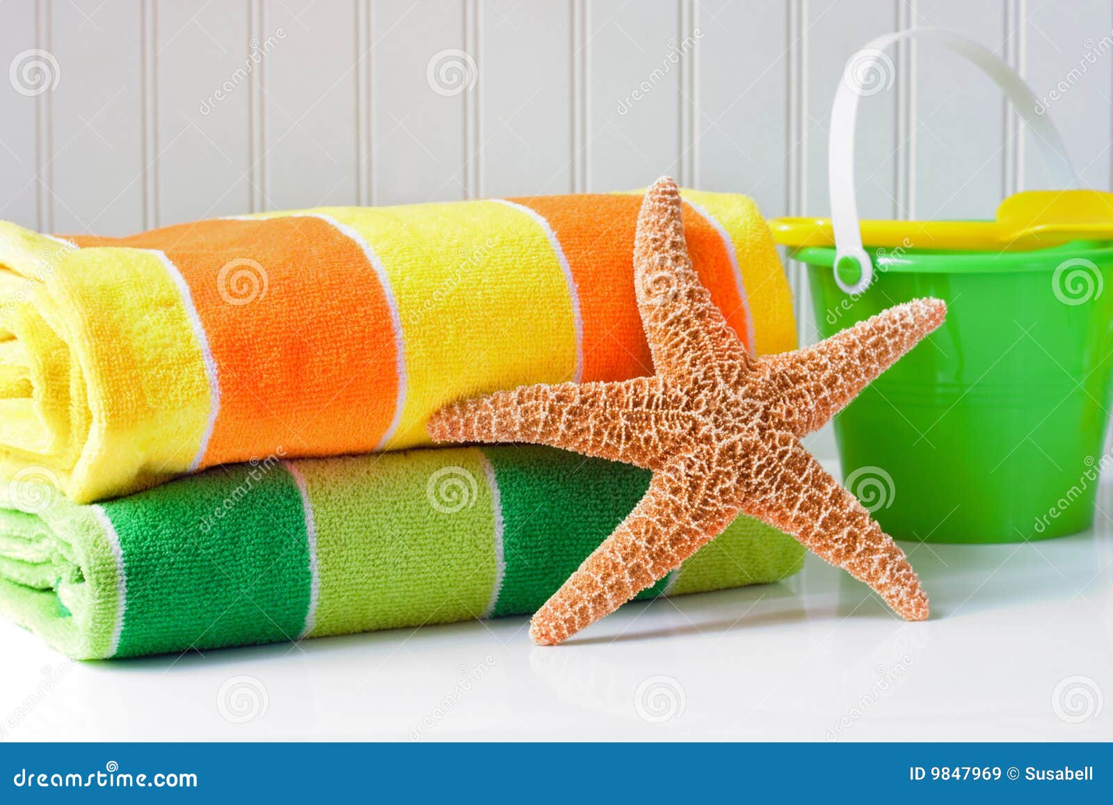 269 Fishing Towel Stock Photos - Free & Royalty-Free Stock Photos from  Dreamstime