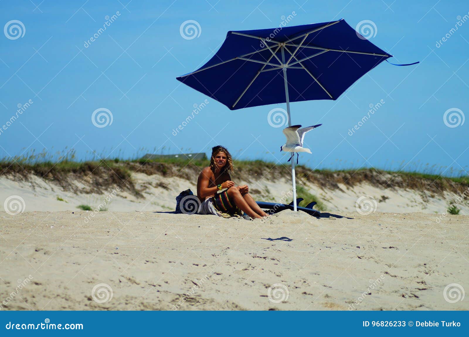 Solamar Sand free beach towel Umbrellas 
