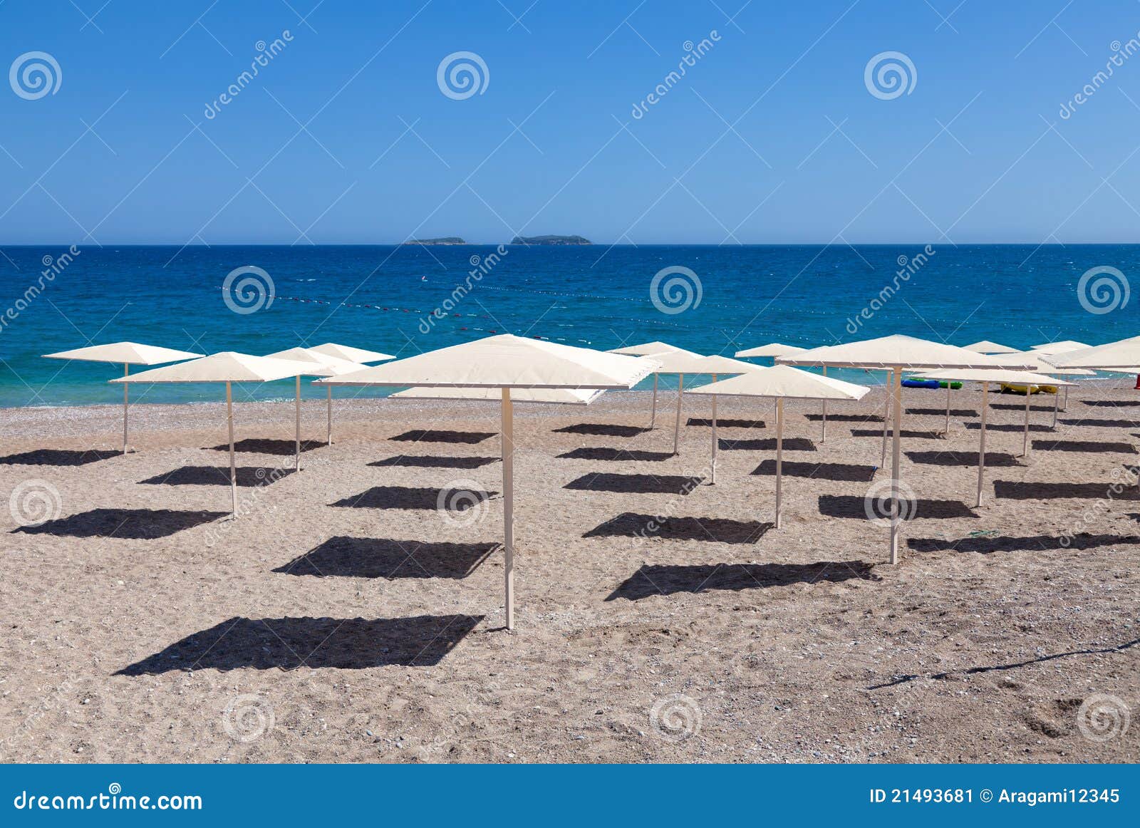Beach Umbrella on Tropical Resort Stock Image Image of shore, blue