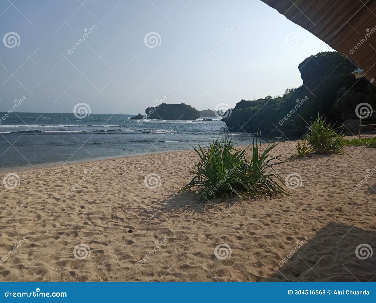 beach view sunny day - whitesand bluesea