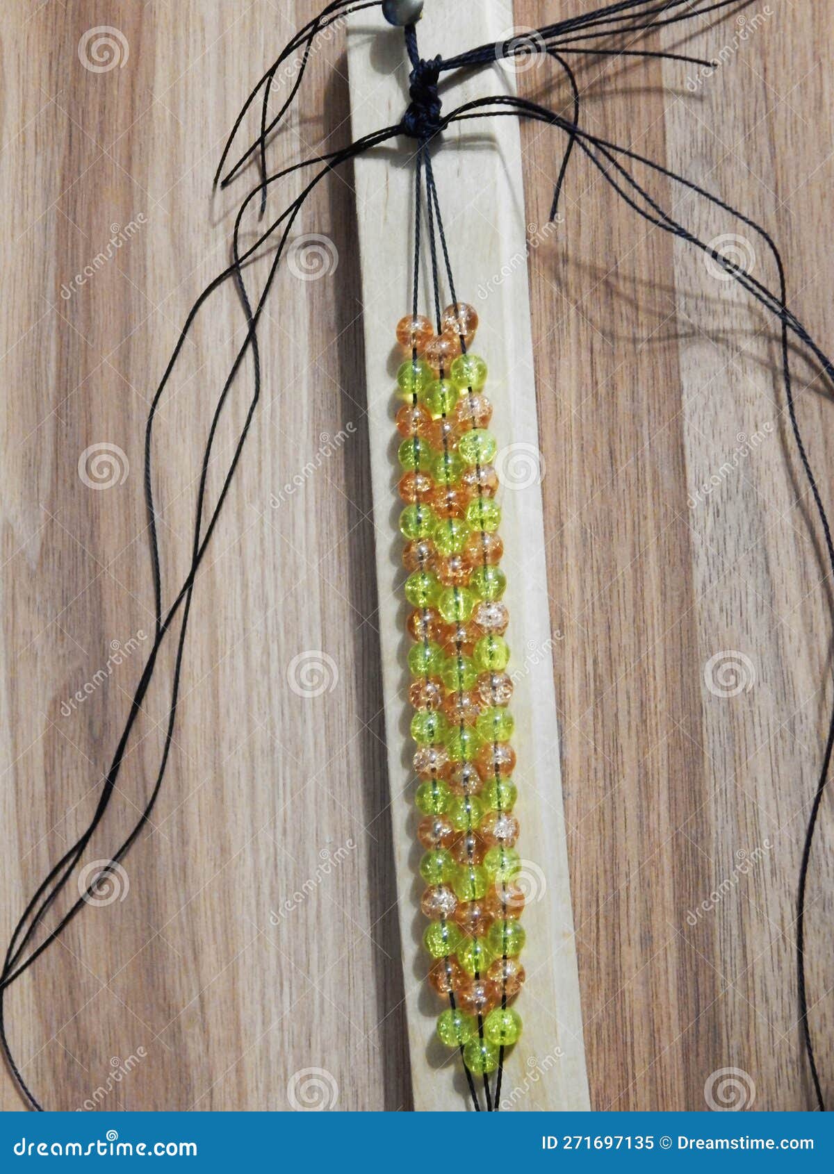 Bead Bracelet Weaving Process. Process Stock Image Image of brown