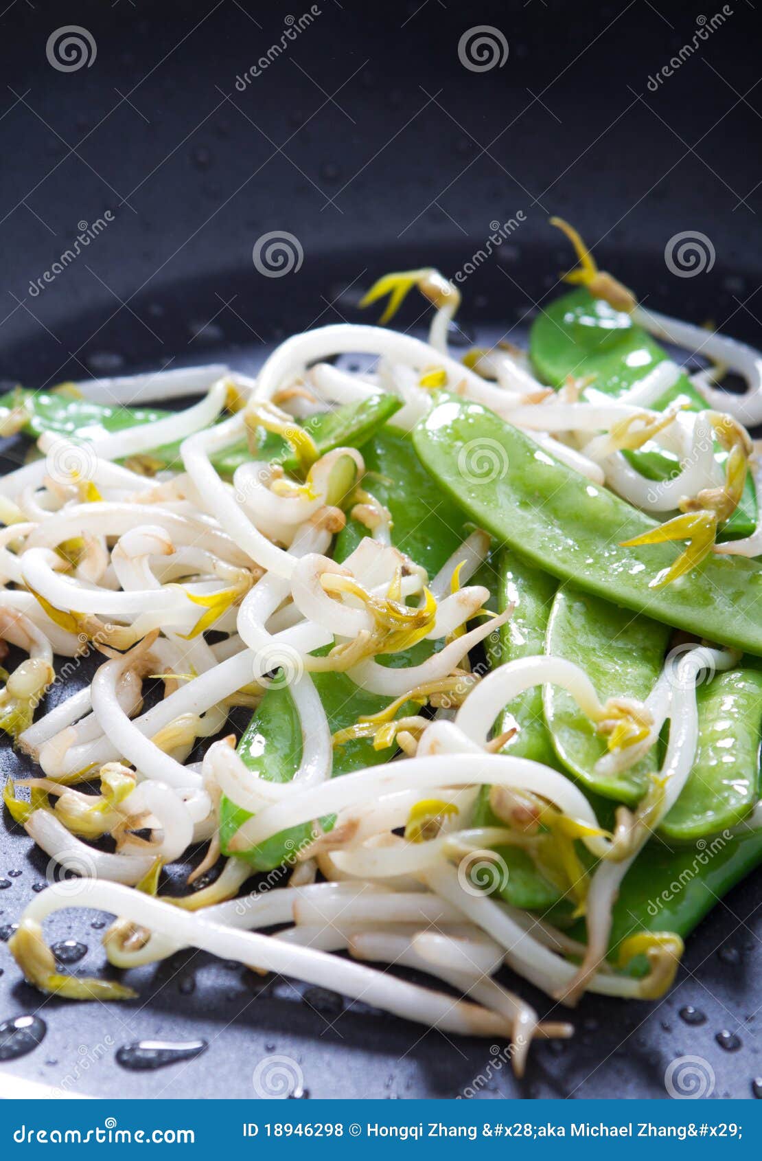 Bean sprout and pea stock photo. Image of vegetable, cook 18946298