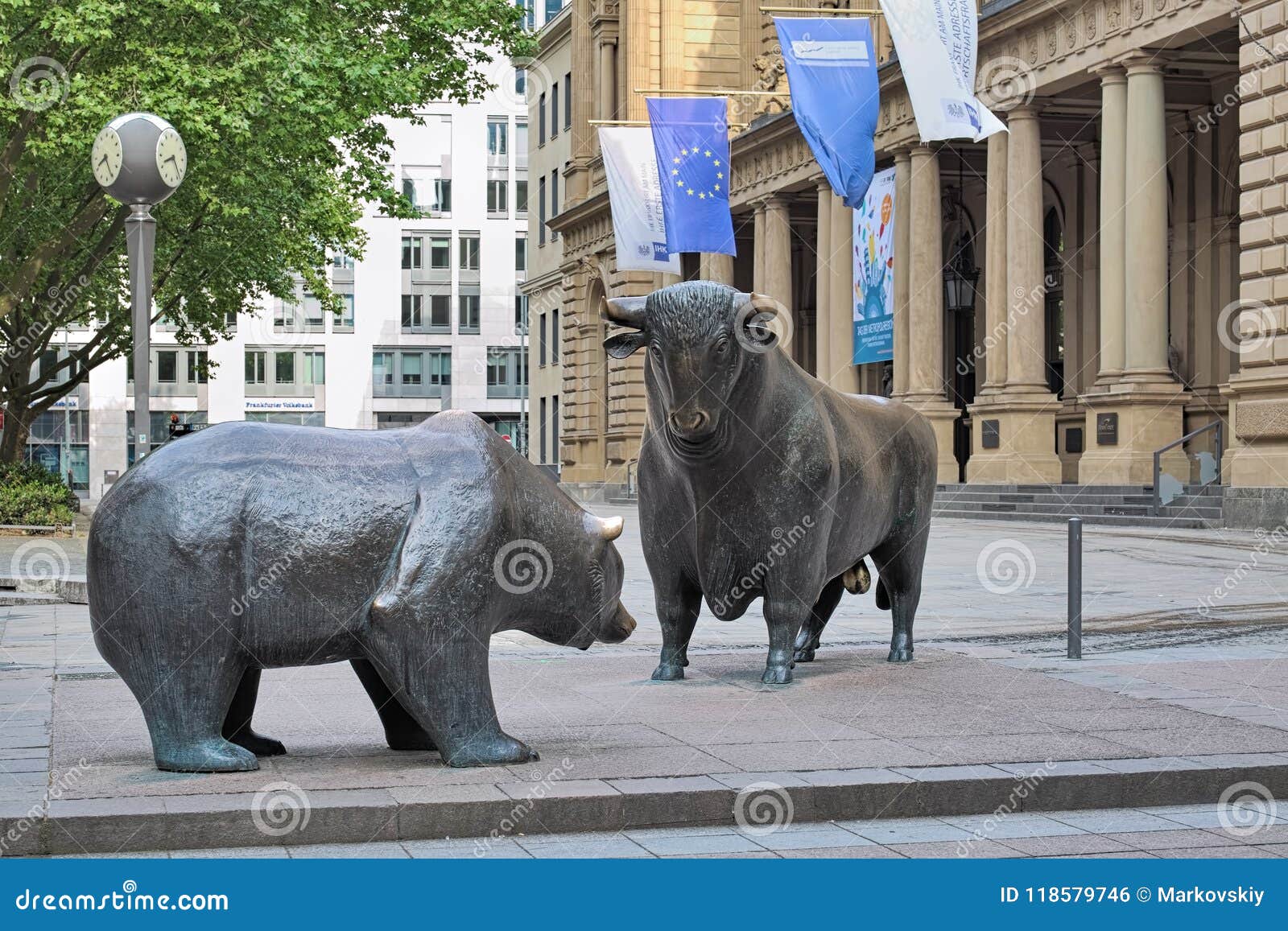 The Bear And The Bull Sculpture In Front Of The Frankfurt ...