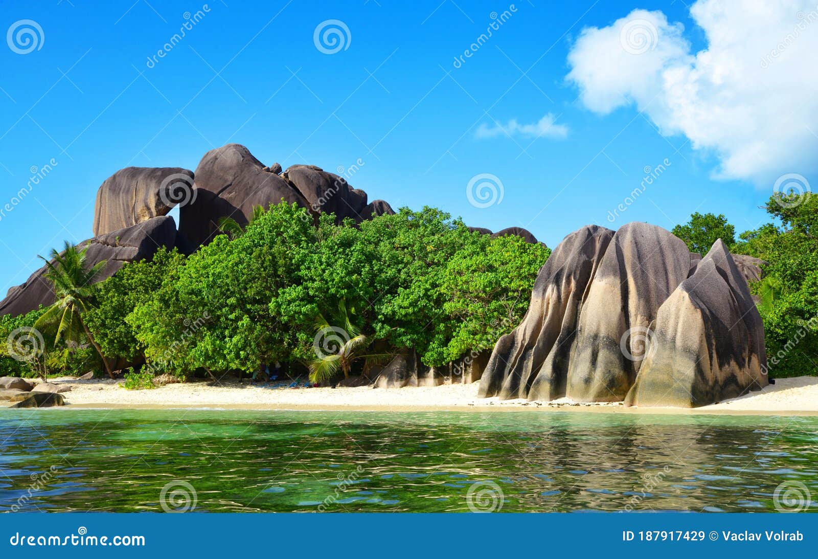 Beatiful Beach Anse Source D`Argent with Big Granite Rocks in Sunny Day ...