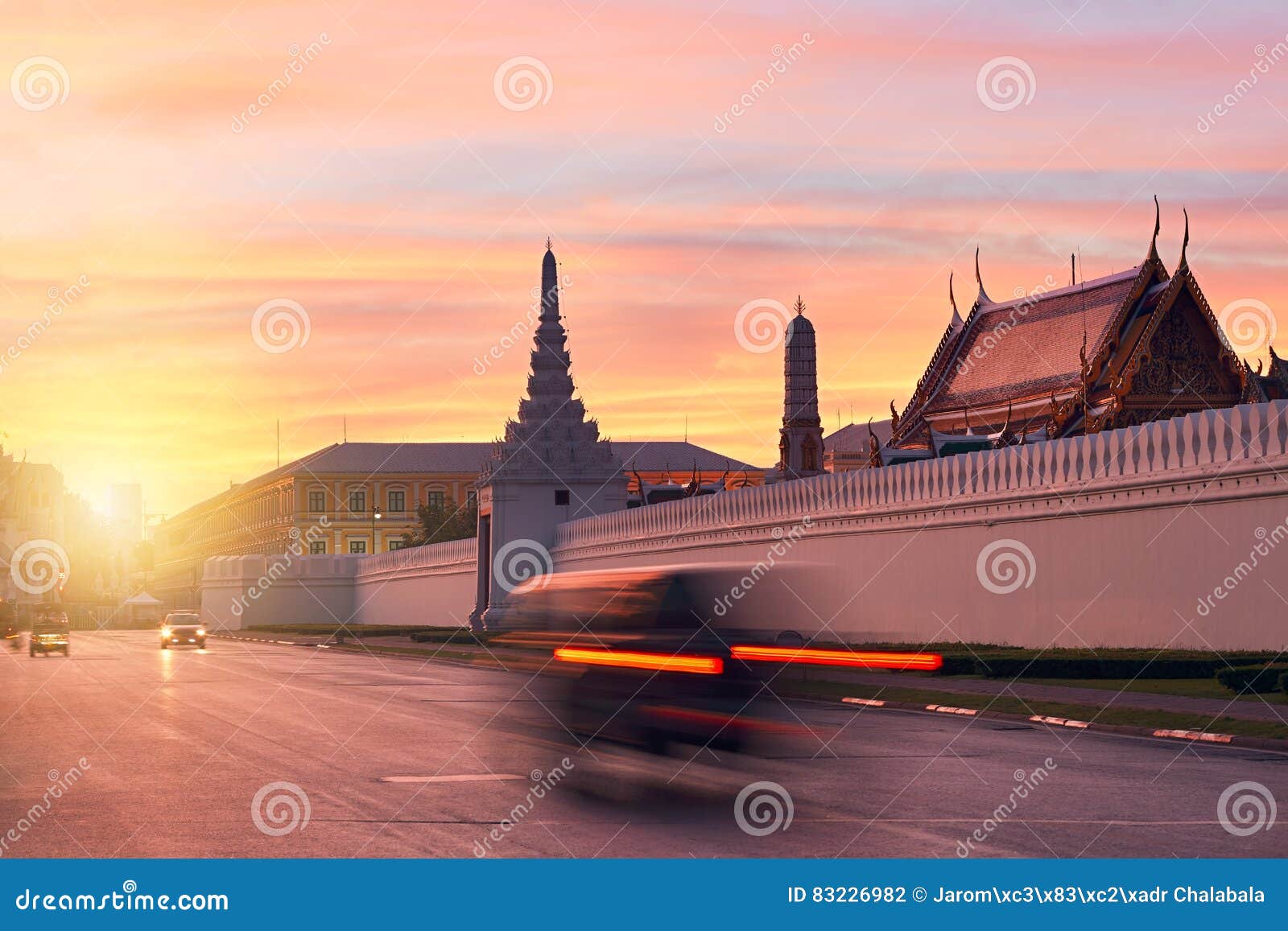 Beau Lever De Soleil à Bangkok Photo Stock Image Du Ville
