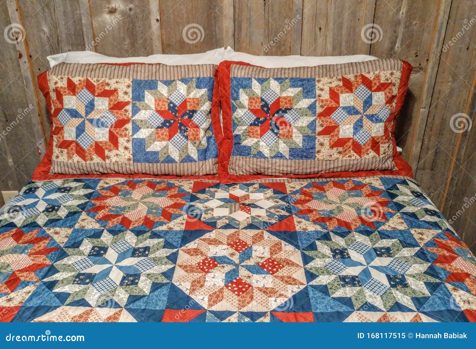 Beautiful Quilt On Queen Size Bed Stock Image Image Of Bedding