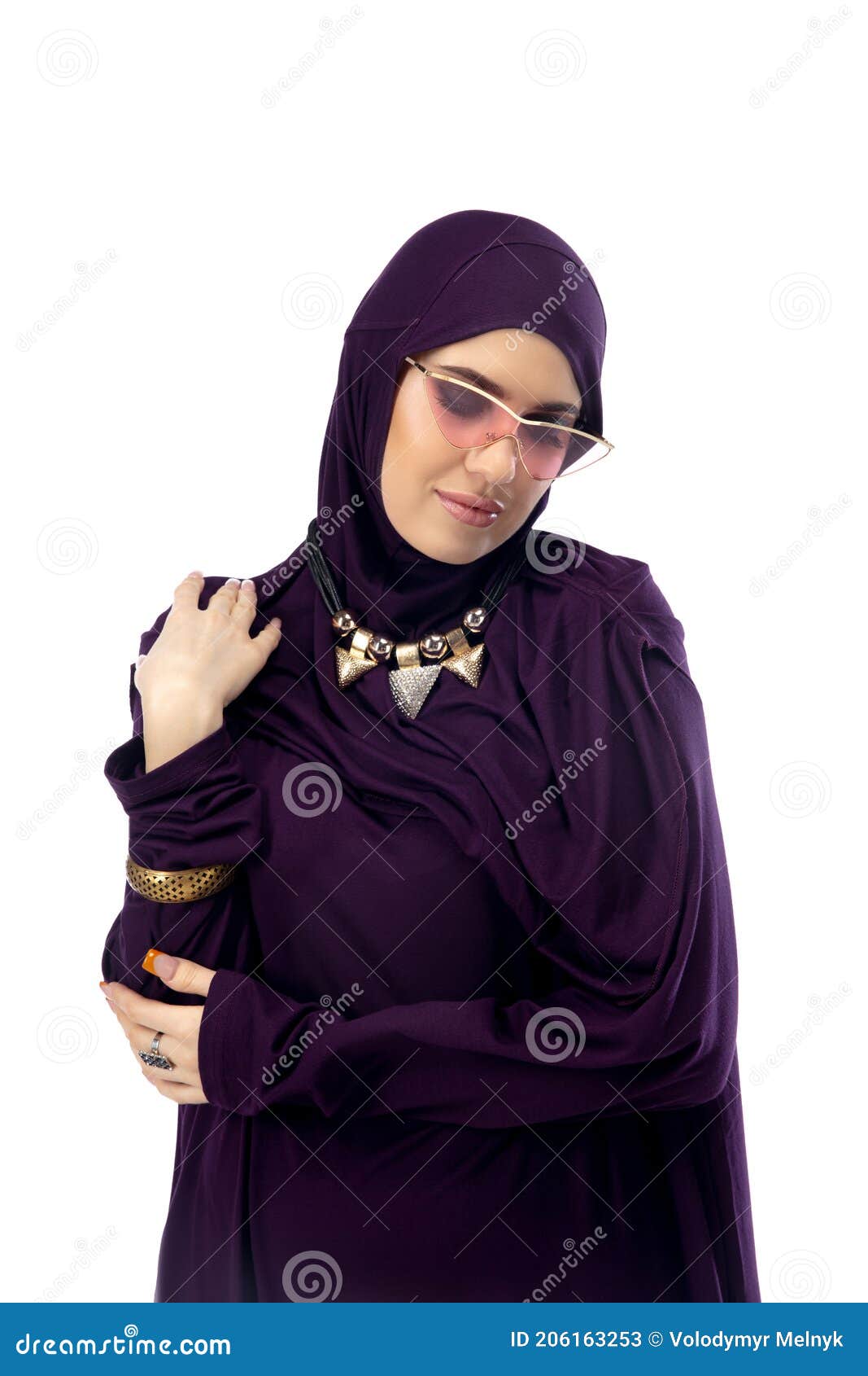 Beautiful Arab Woman Posing in Stylish Hijab Isolated on Studio ...