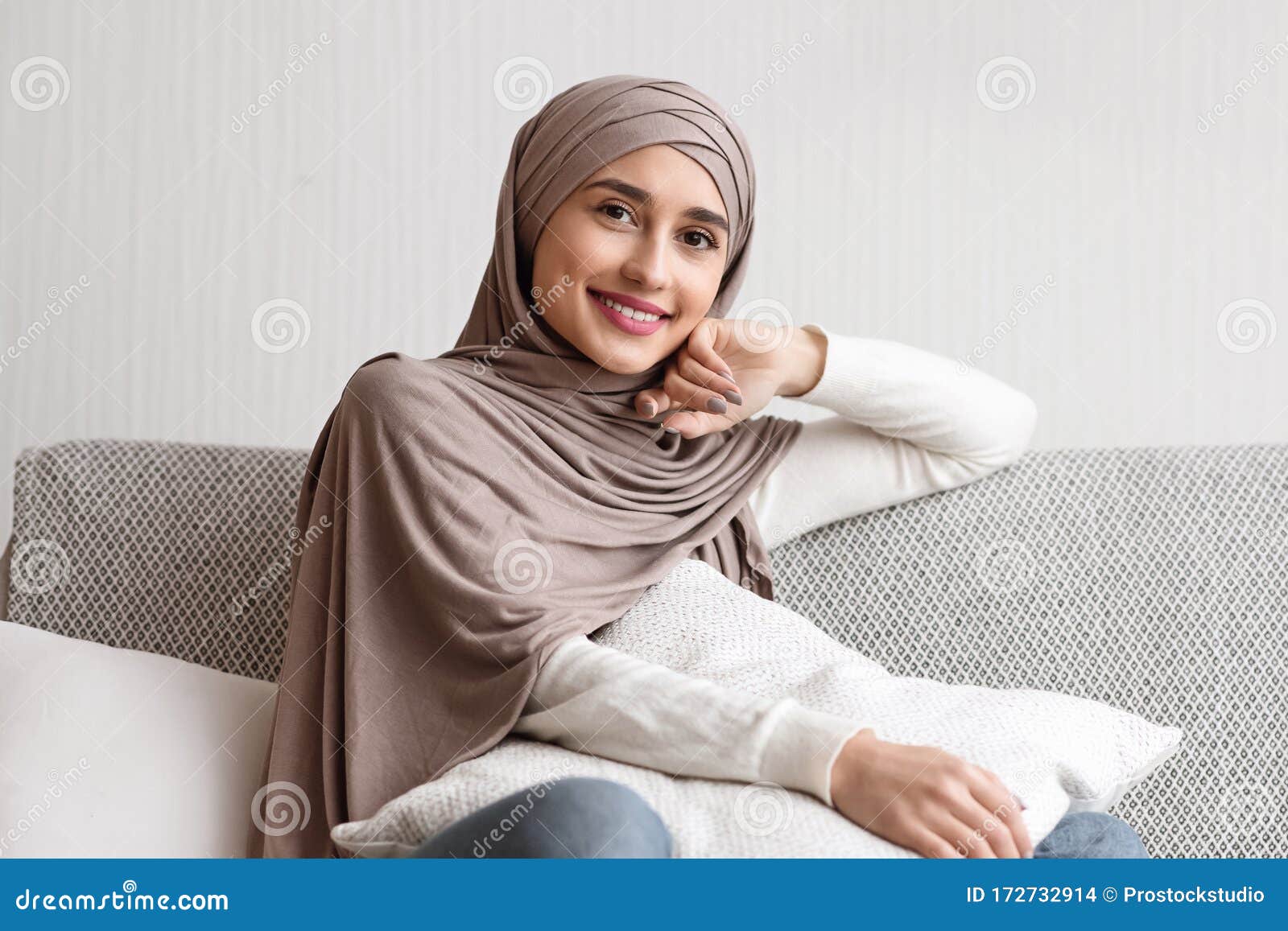 Girl arabic 101 Unique