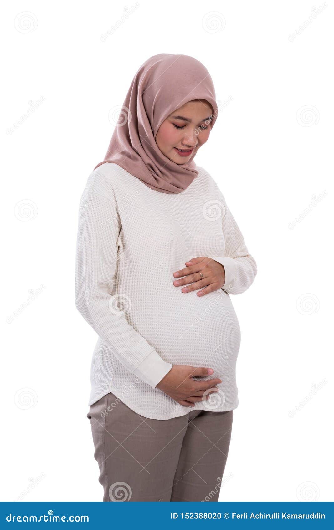beautiful asian woman pregnant wearing hijab