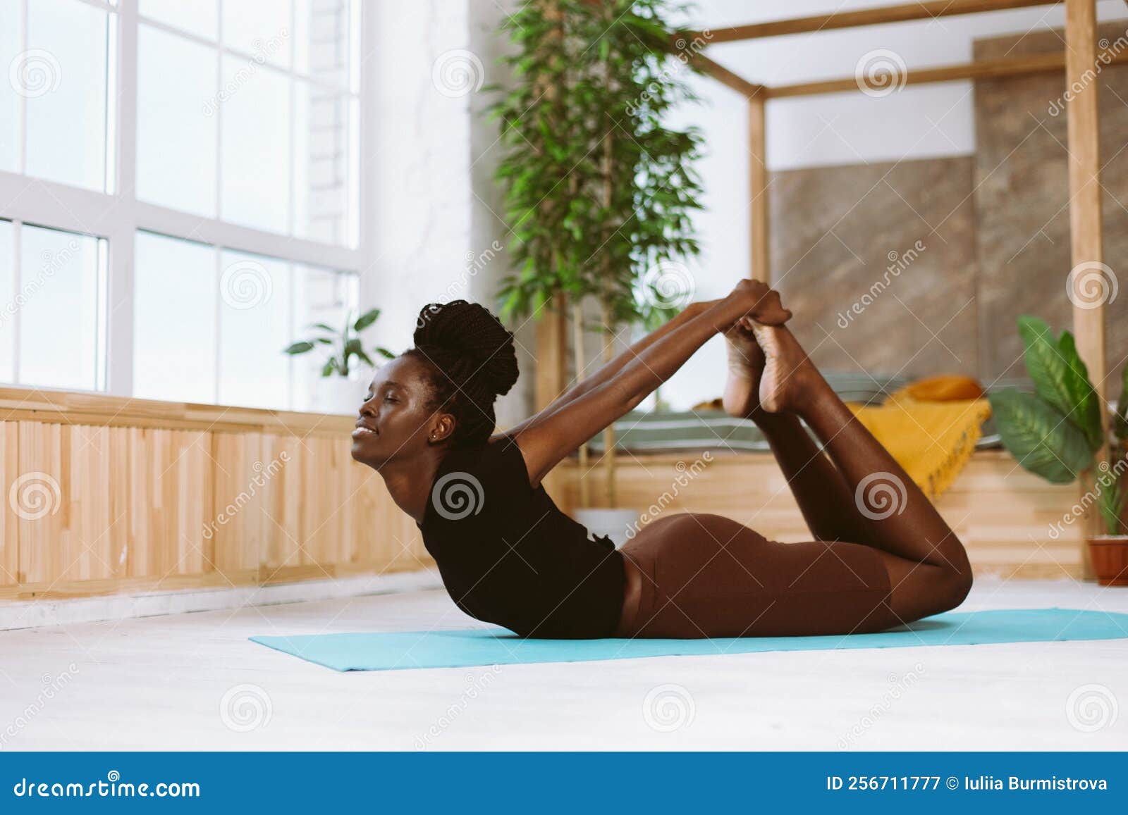 Parsva Dhanurasana (Side Bow Pose): How to Do & Its Benefits - Fitsri Yoga