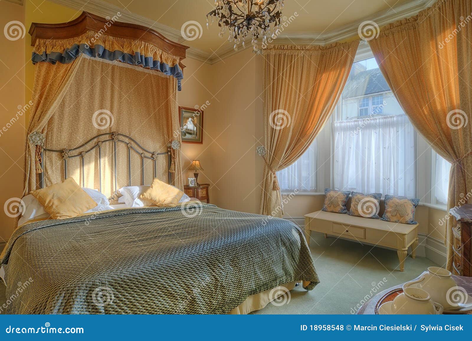 beautiful bedroom