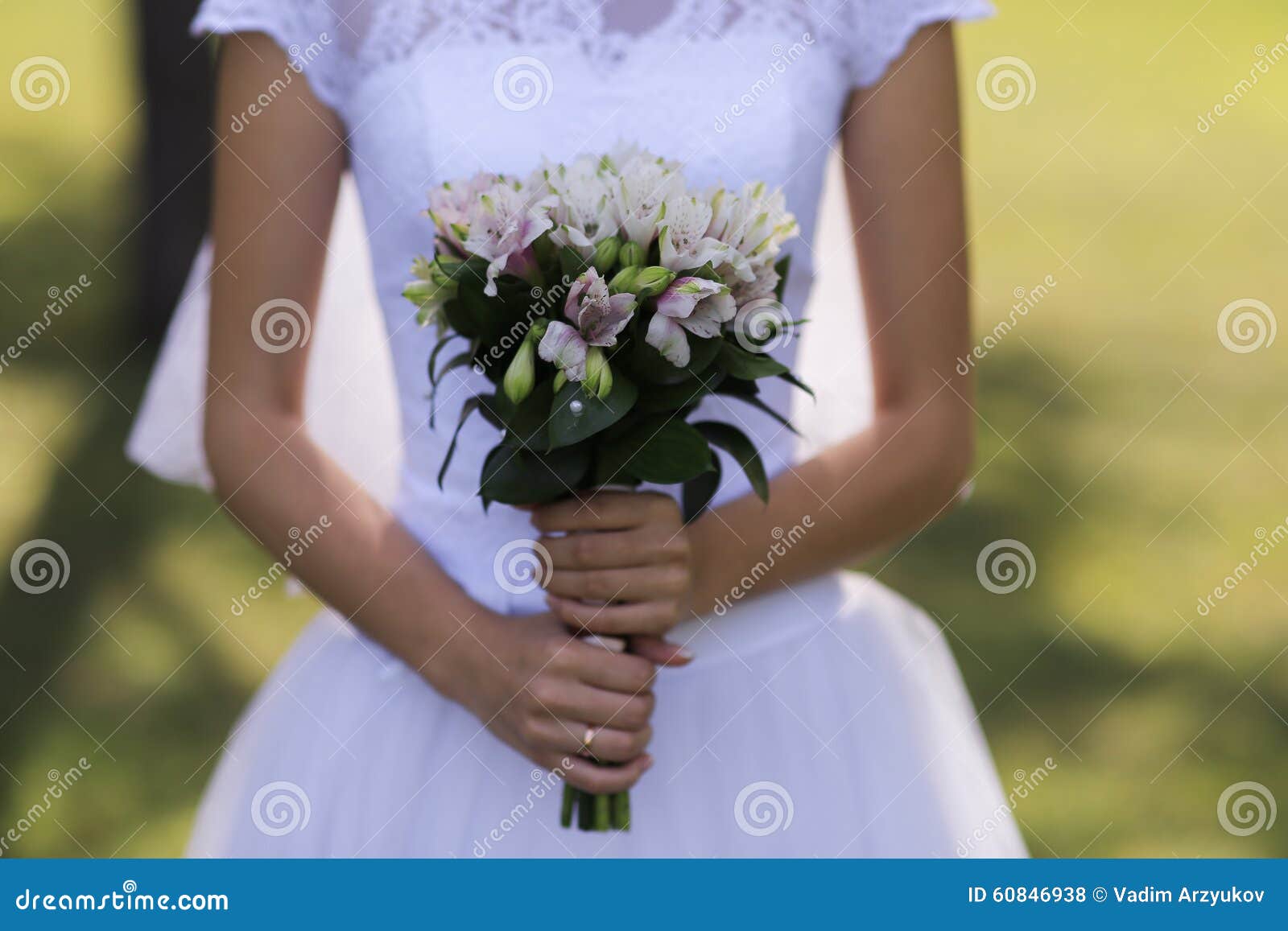 Beautiful Bride Wedding Bridal Bouquet 36