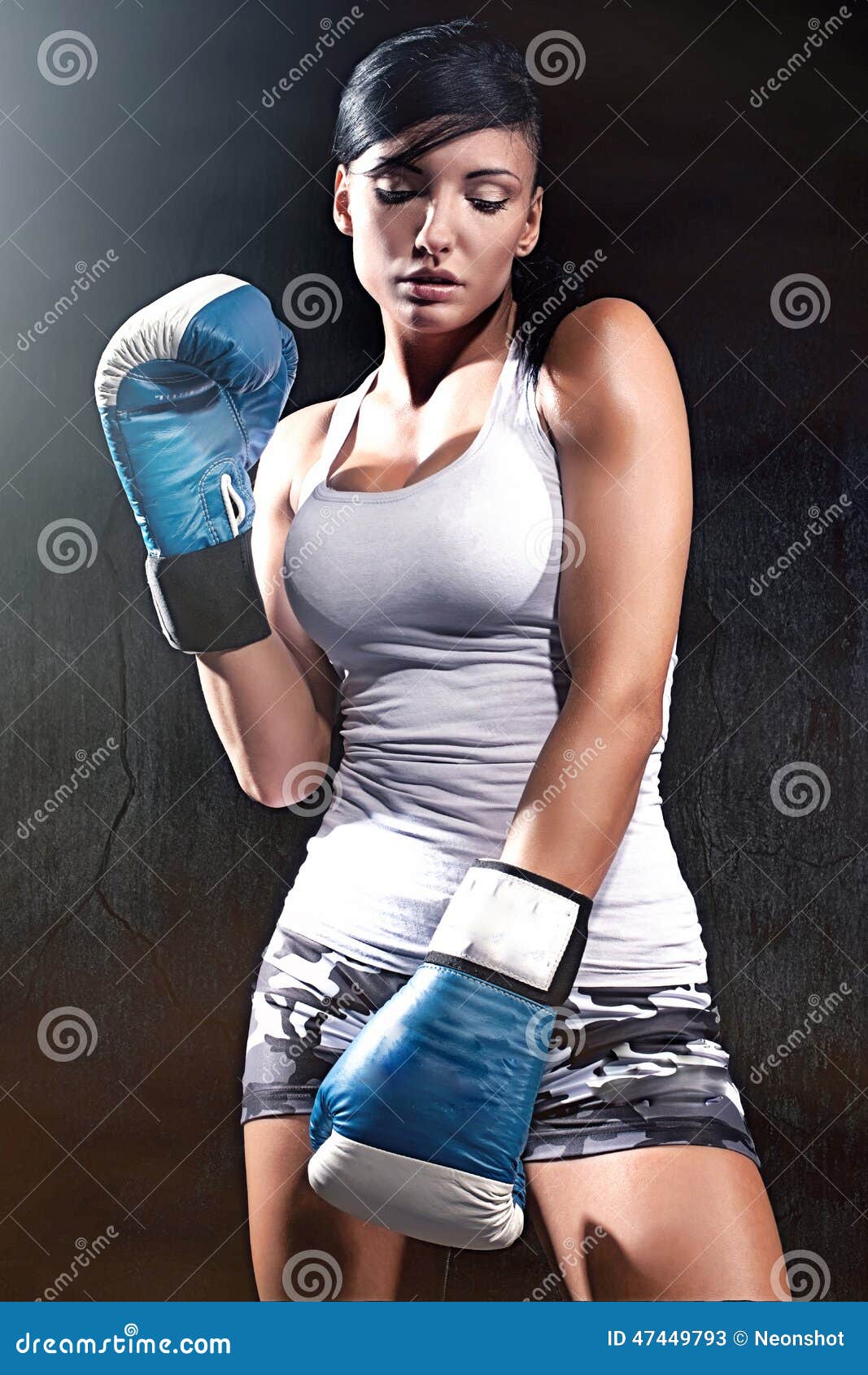 Beautiful Brunette Lady Boxing Stock Image - Image of figure, boxer:  47449793