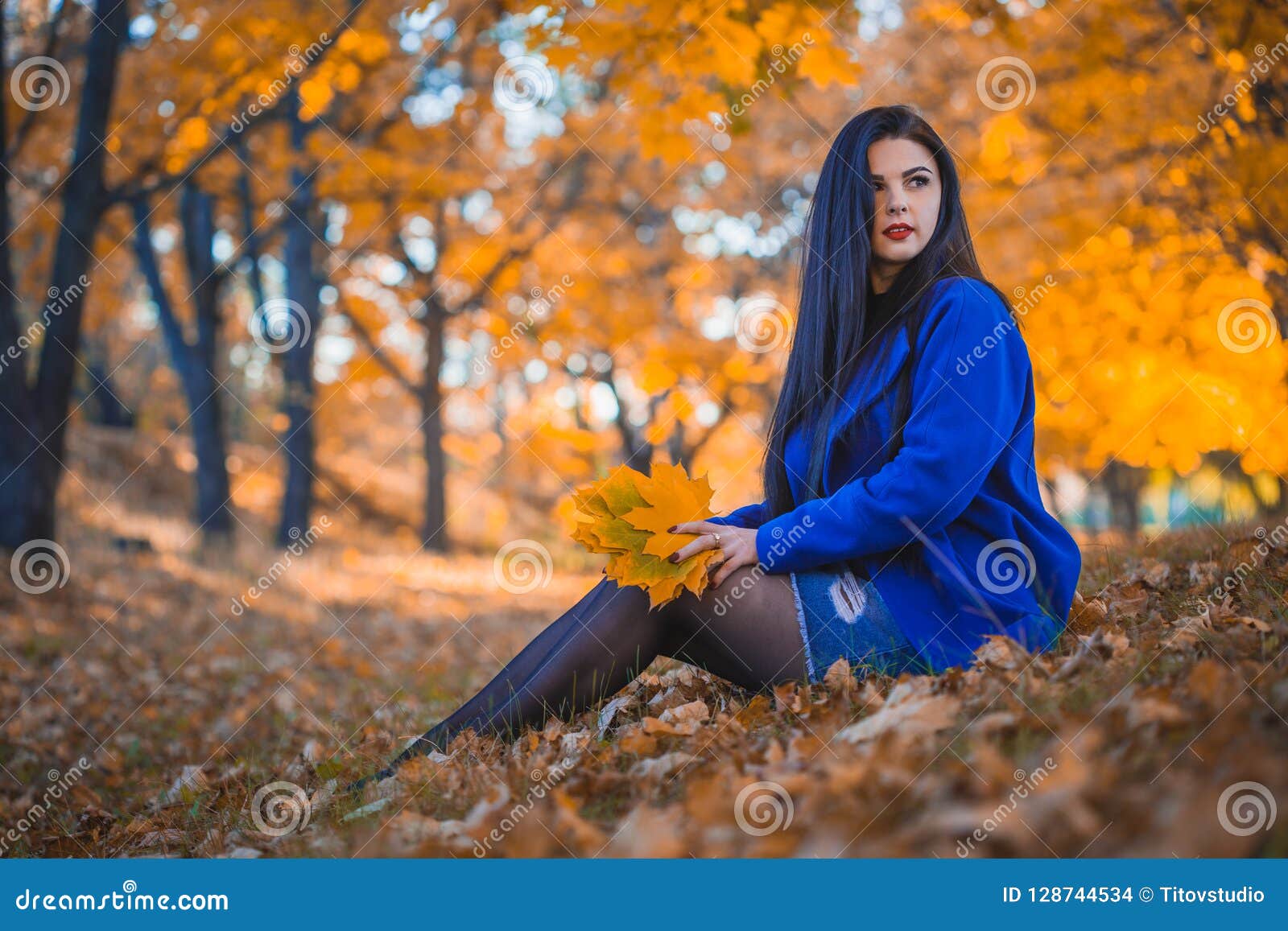 Beautiful Brunette Woman with Autumn Leaves on Fall Nature Stock Photo - Image orange, happy: