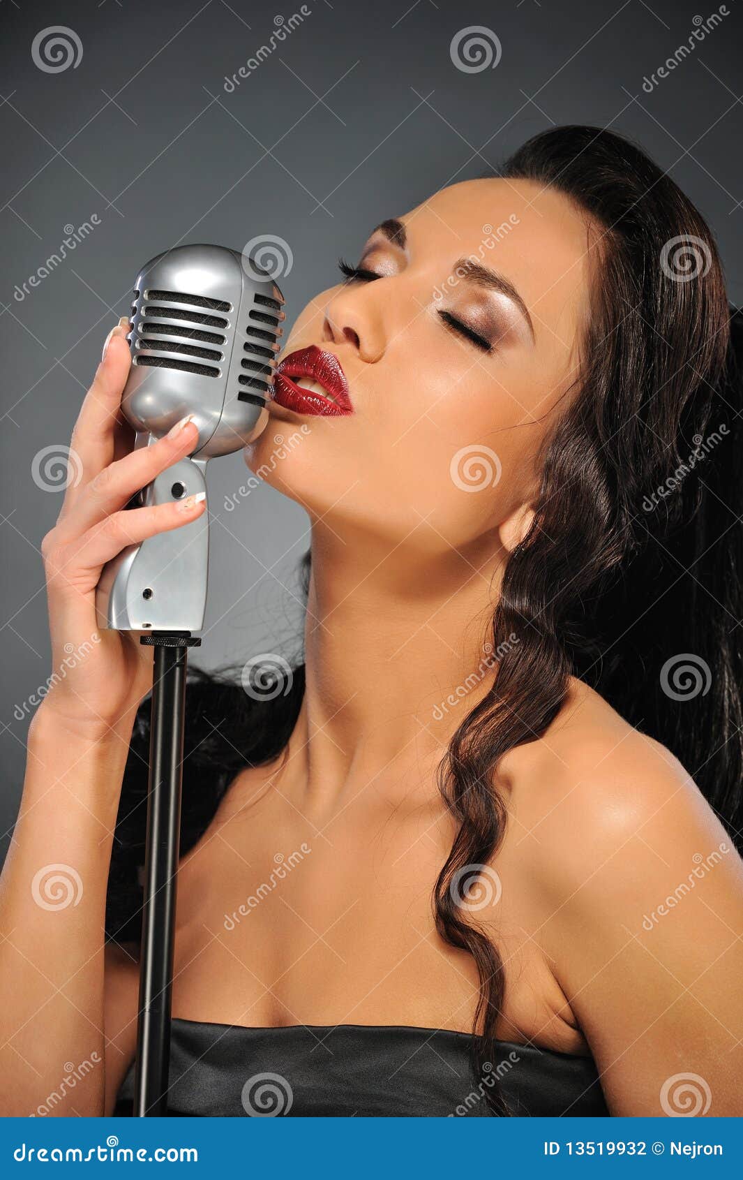 Beautiful Brunette Woman Singing Stock Photo - Image: 13519932
