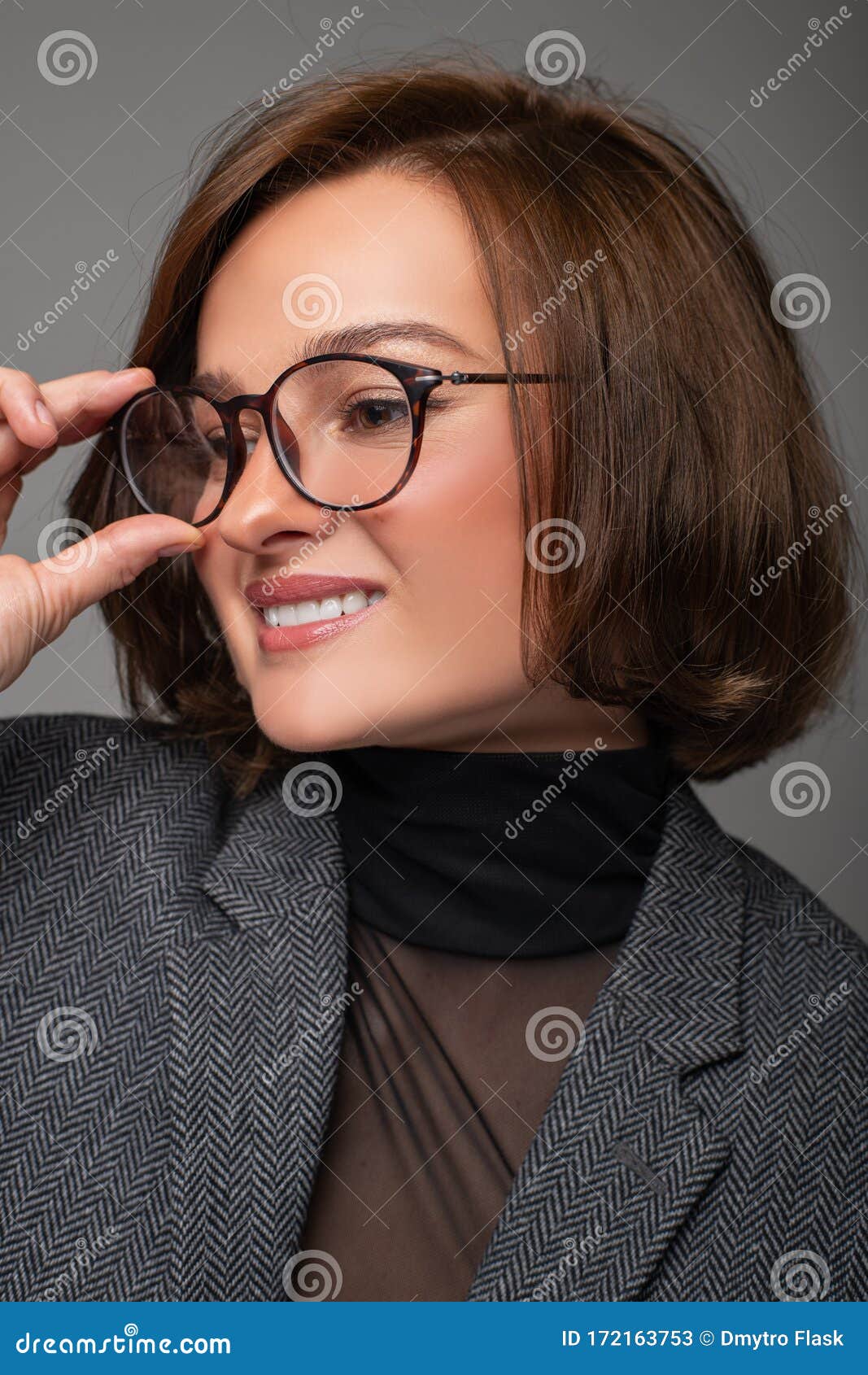 Beautiful Business Woman Brunette Haircut In Eyeglasses Checking New 