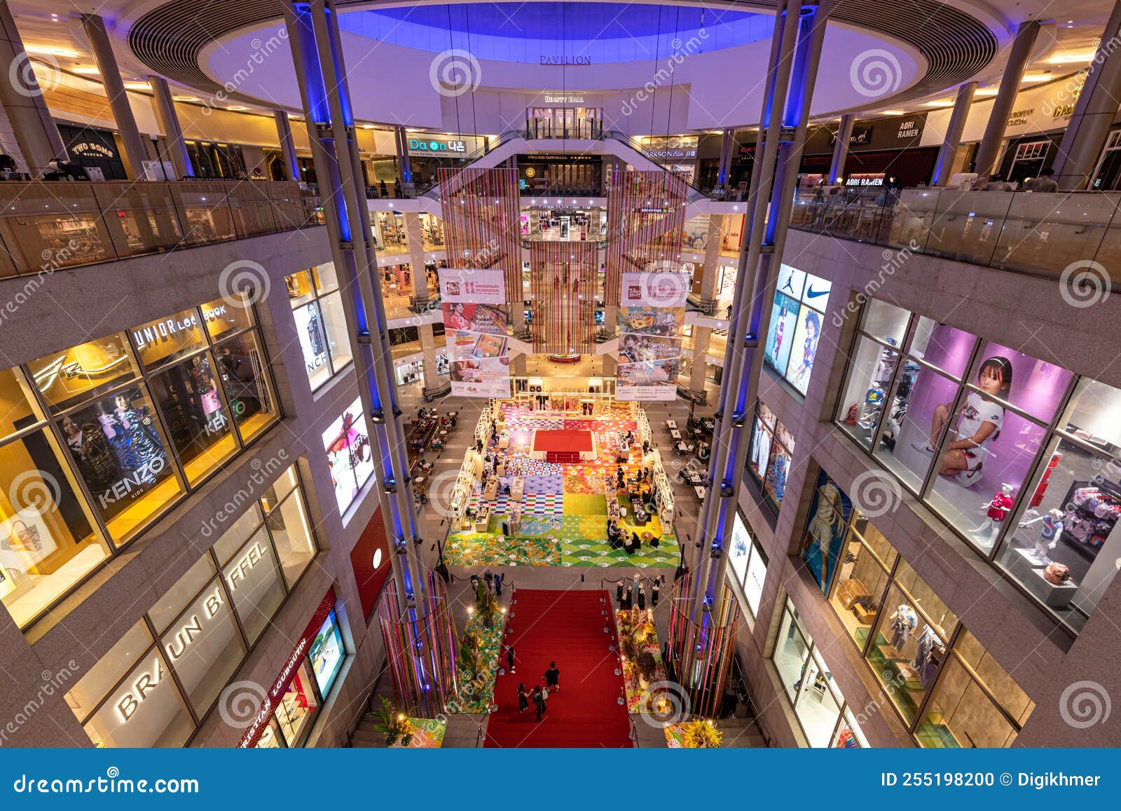 Kuala Lumpur,Malaysia - Nov 5 2018 : Louis Vuitton Shop at Pavilion  Shopping Mall,Bukit Bintang Editorial Photography - Image of central,  luxury: 131723697
