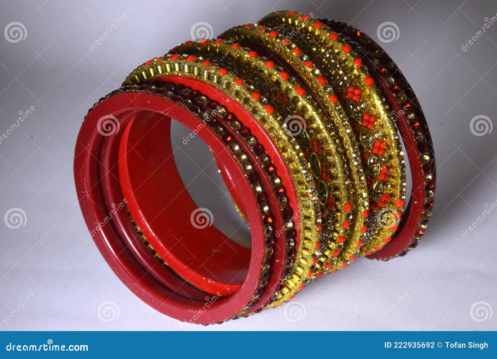 Amazon.com: OM bracelet, red bracelet with bronze tone Om charm, Hindu  symbol, red cord, gift for her, yoga bracelet, lucky charm, minimalist, zen  : Handmade Products