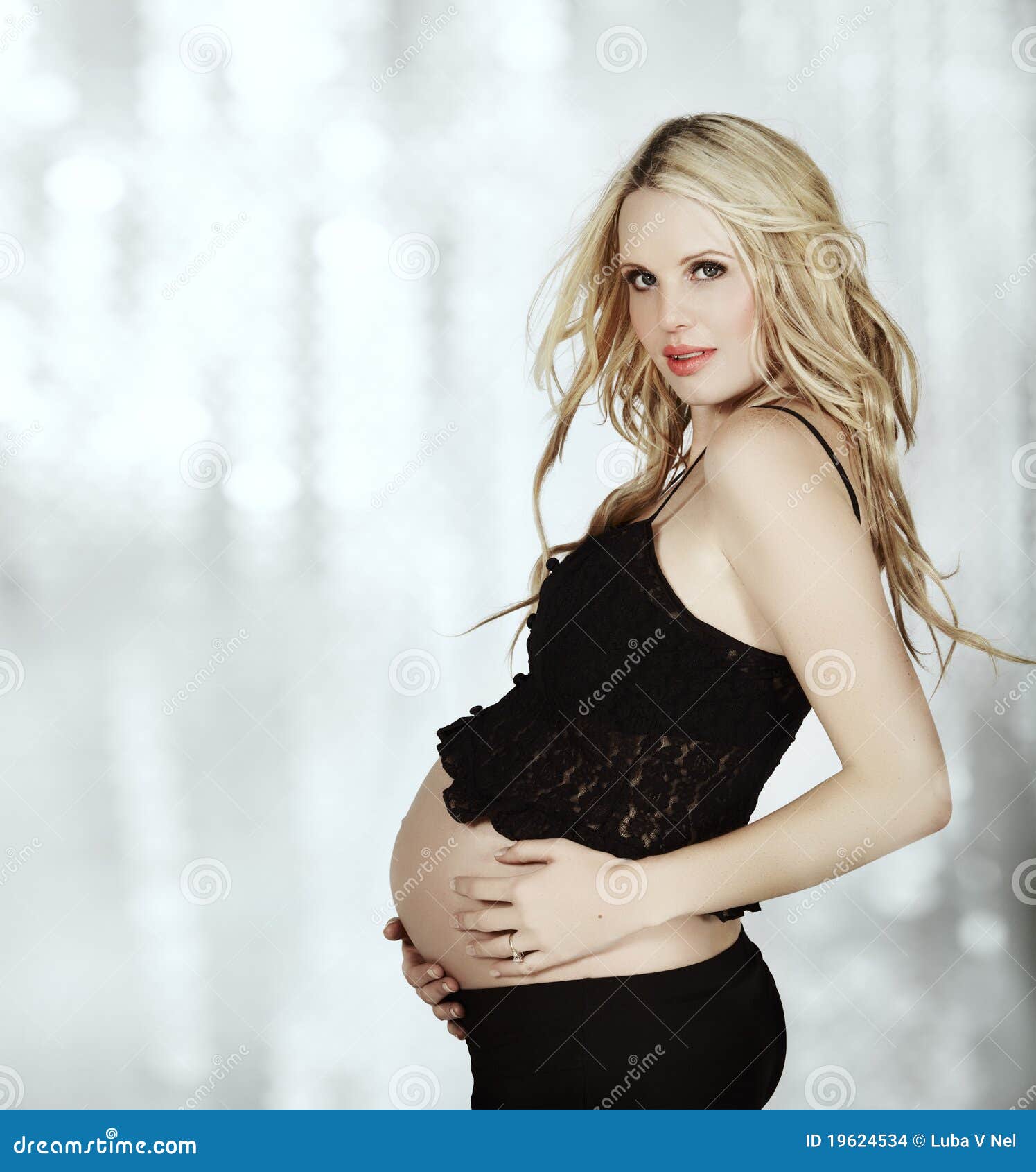 Blonde Pregnant 115