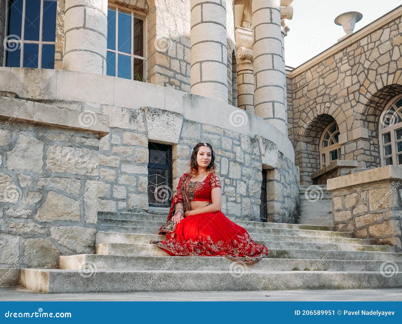 Beautiful Hand Embroidered Net Lehenga with Hand Embroidered blouse. |  Indian wedding photography poses, Photography poses women, Girl photo poses