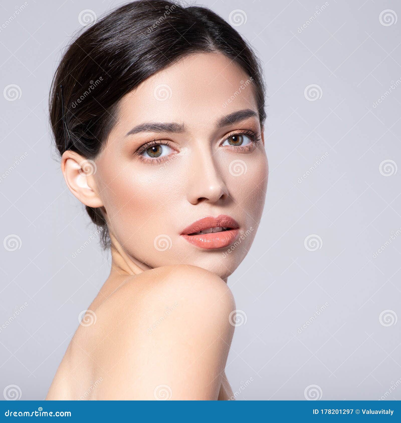 Beautiful Face of Young Woman with Health Fresh Skin. Portrait of Beautiful  Brunette Woman with Clean Face Stock Image - Image of body, background:  178201297
