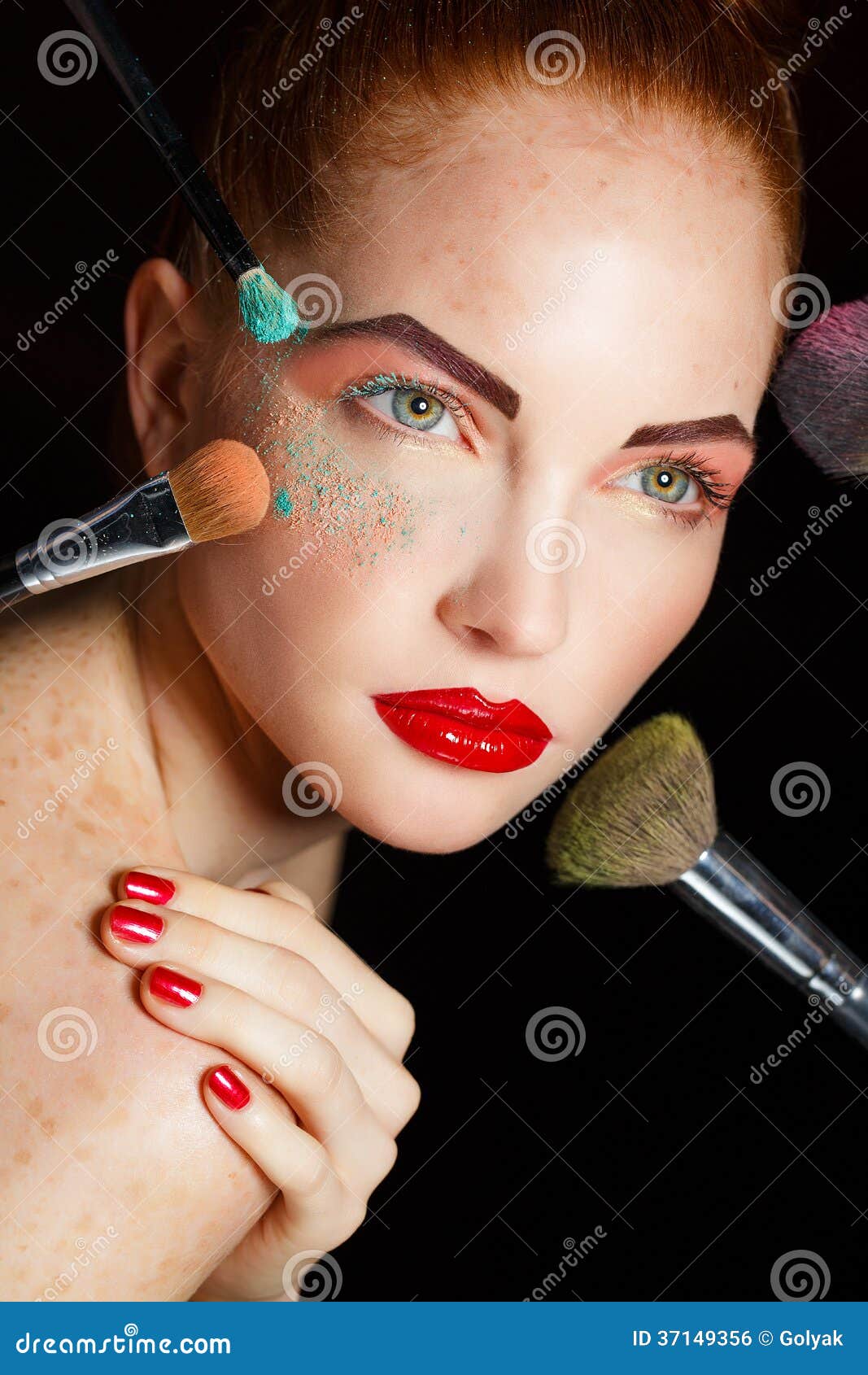 Beautiful Fashion Girl S Face Makeup Make Up And