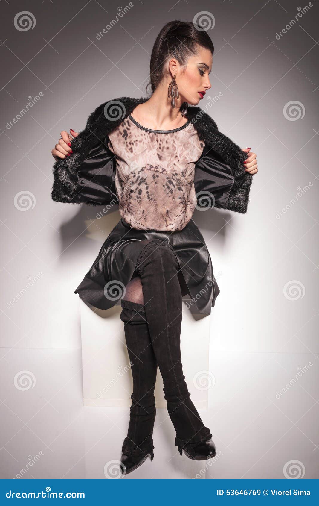 Beautiful Fashion Woman Sitting on a White Table Stock Image - Image of ...