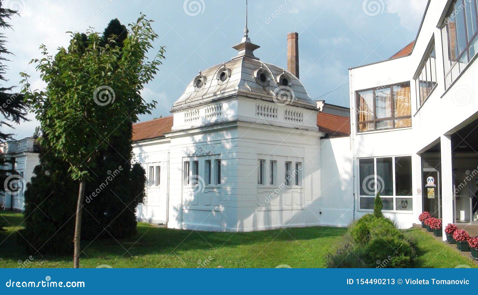 Beautiful Formal Garden Park With Architecture In Mefical Spa