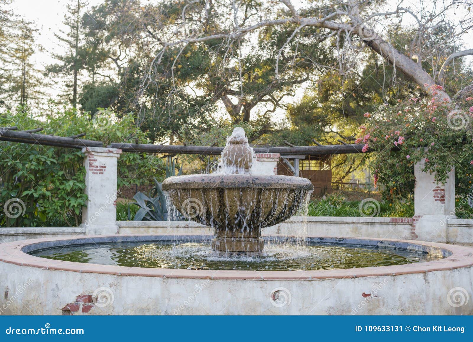 beautiful fountain of descanso garden