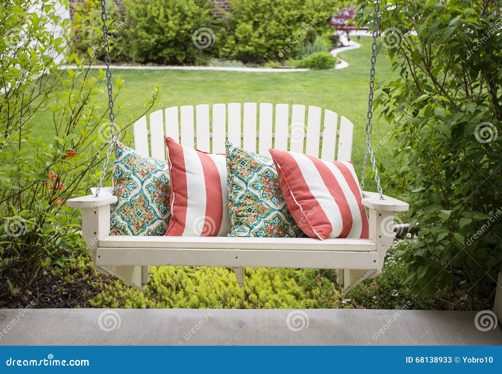 beautiful front porch swing