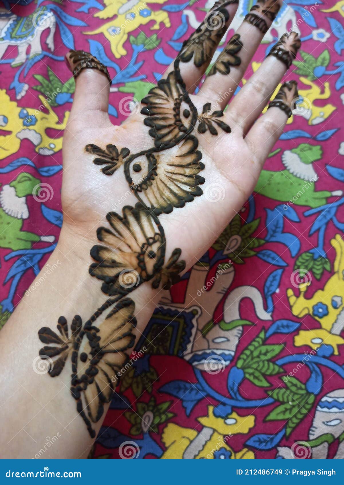Henna Design with natural Mehandi Leaves Paste || Traditional Mehndi Design  ||Gorintaku Design||2020 - YouTube