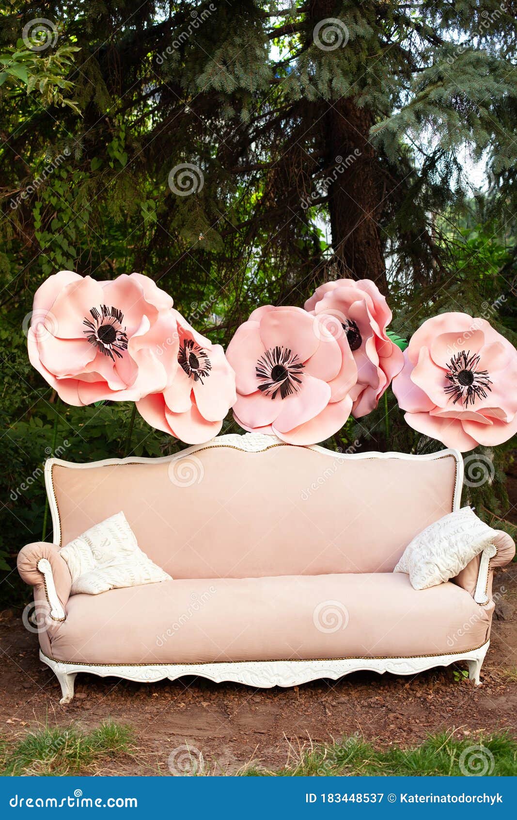 Rose Bouquets Flourish Romantic Branches Botanic Petals Anniversary Daybed with Metal Frame Upholstered Sofa for Living Dorm Ambesonne Floral Futon Couch Loveseat Coconut and Dark Blue Grey