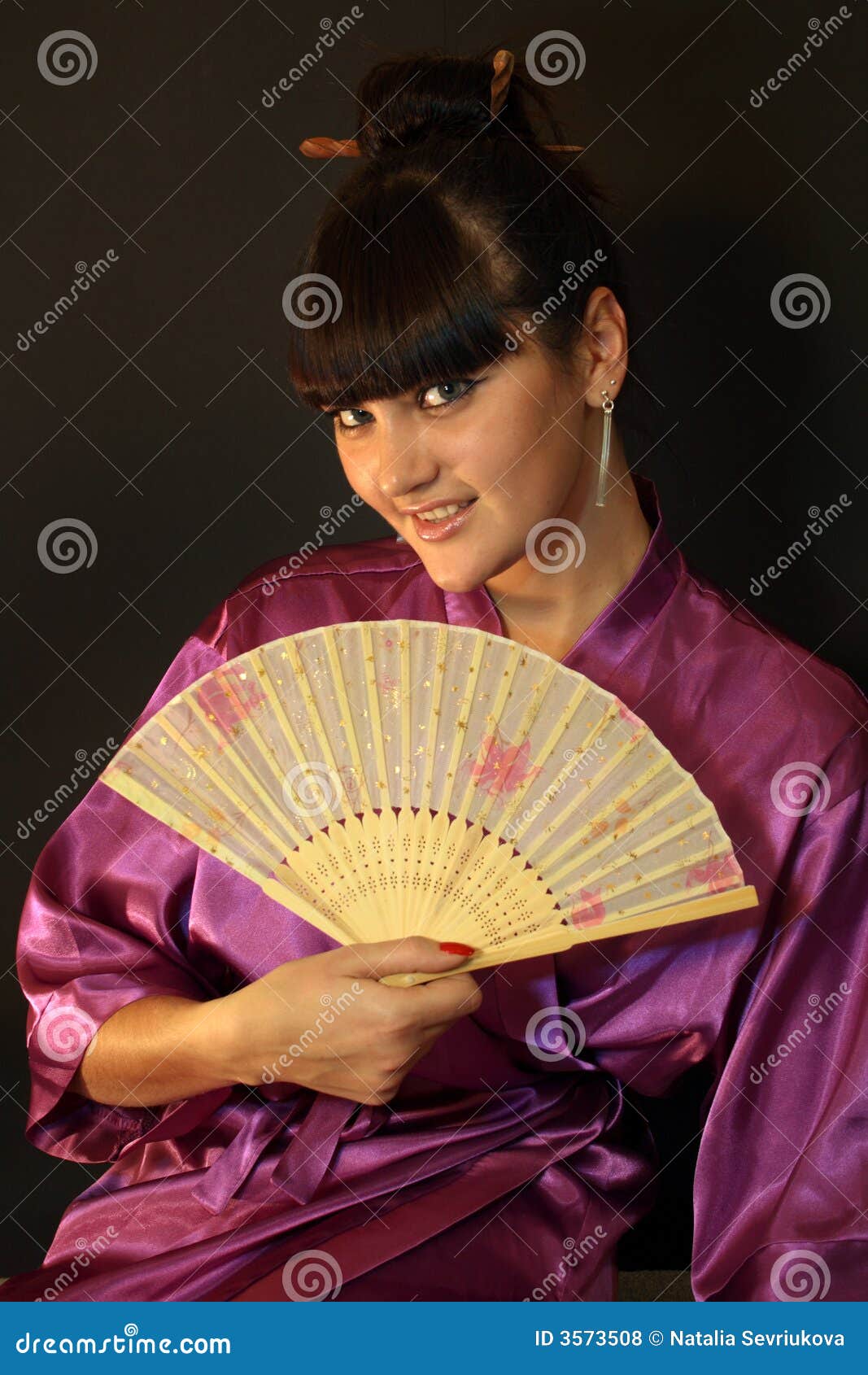 Beautiful Geisha Girl Royalty Free Stock Photos - Image: 3573508