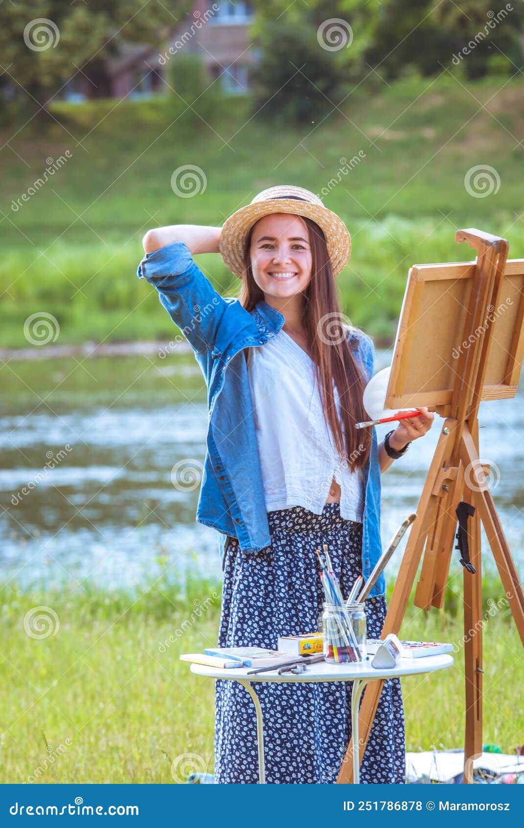 Beautiful Girl Artist Outdoor Stock Photo - Image of paint, painter ...