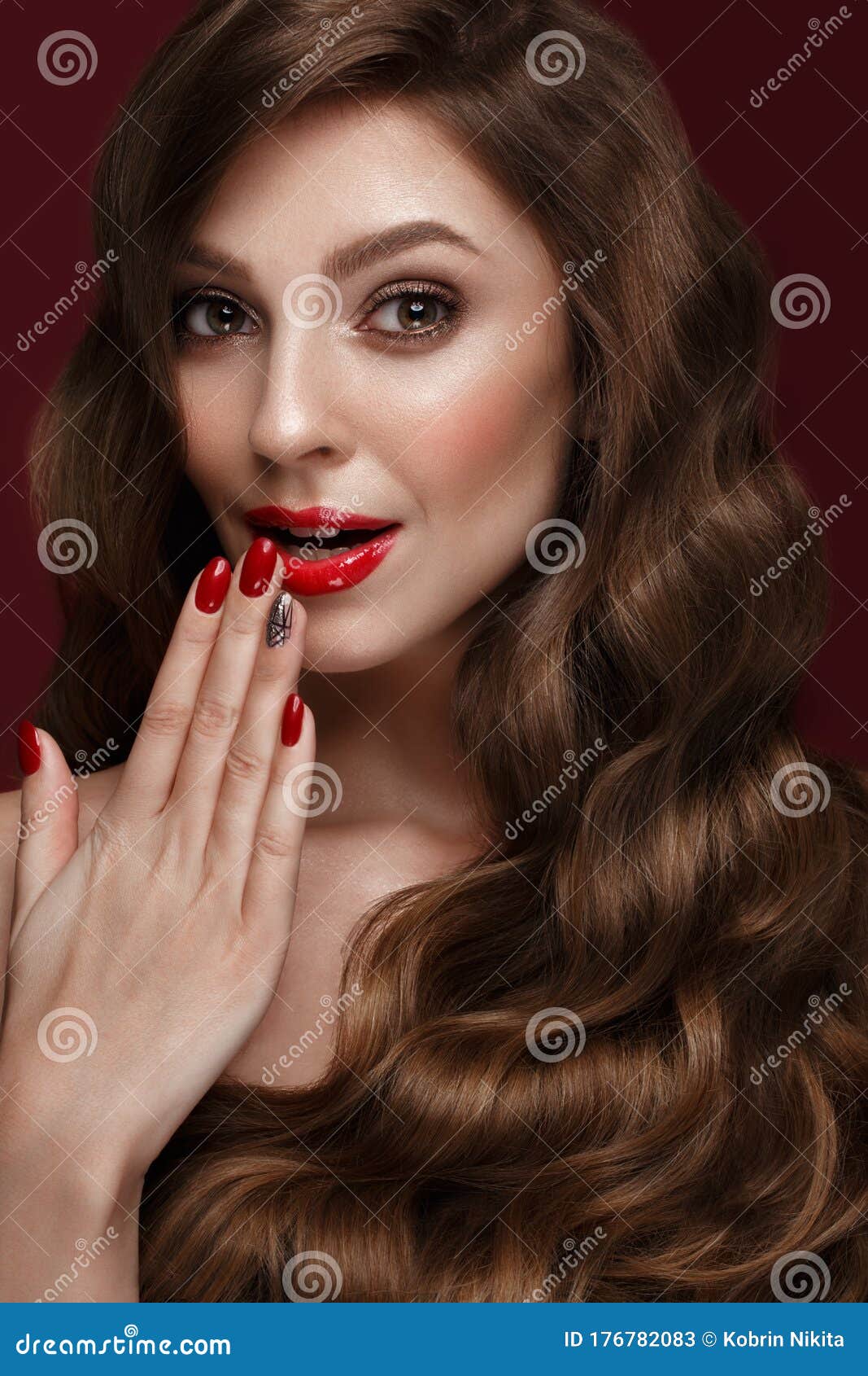 Beautiful Girl with a Classic Make Up, Curls Hair and Red Nails. Manicure  Design. Beauty Face Stock Image - Image of ideal, eyelashes: 176782083
