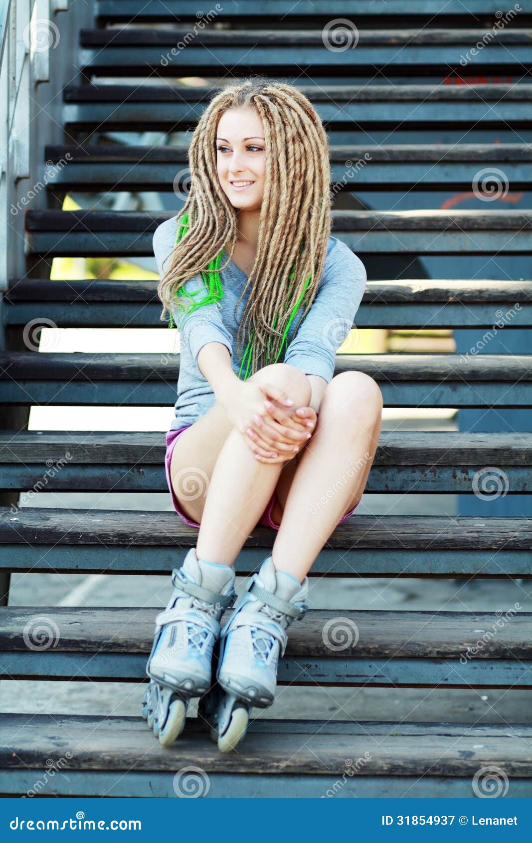 Beautiful Girl With Dreadlocks Royalty Free Stock 