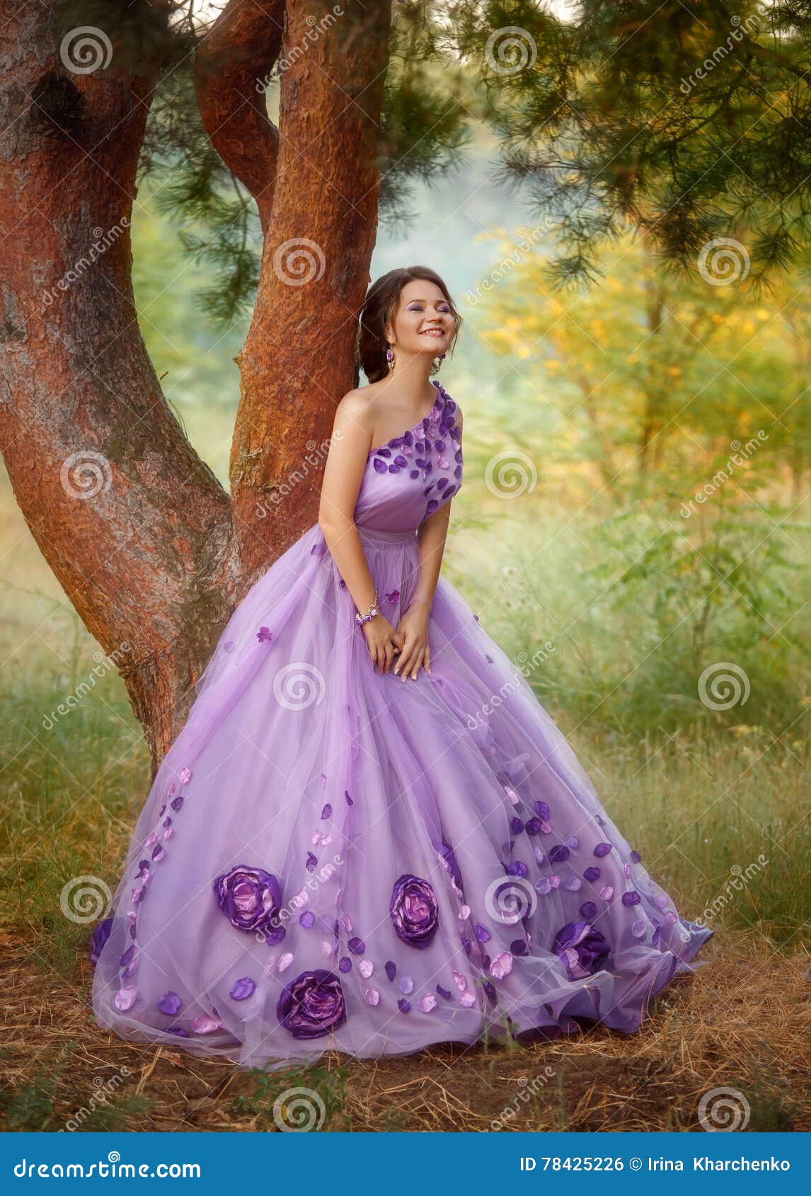Share more than 132 girls purple dress super hot