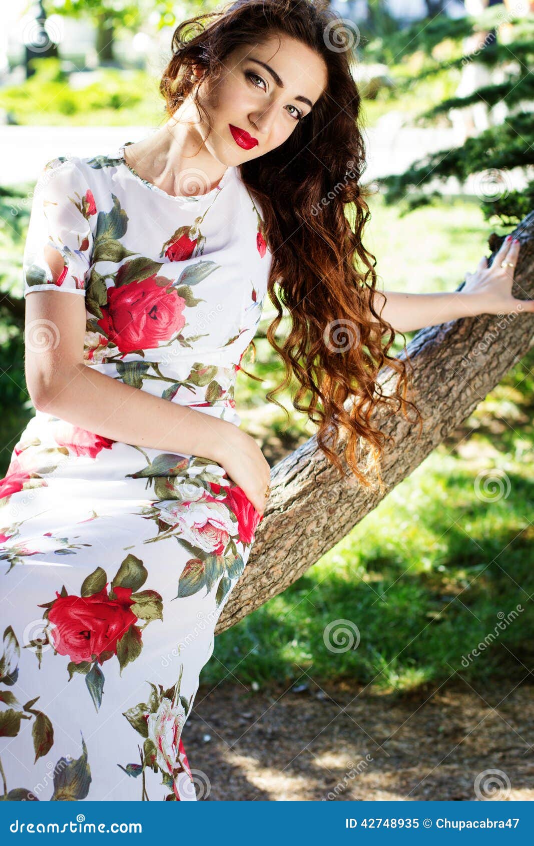 Beautiful Girl in Green Park Stock Image - Image of grass, fashion ...