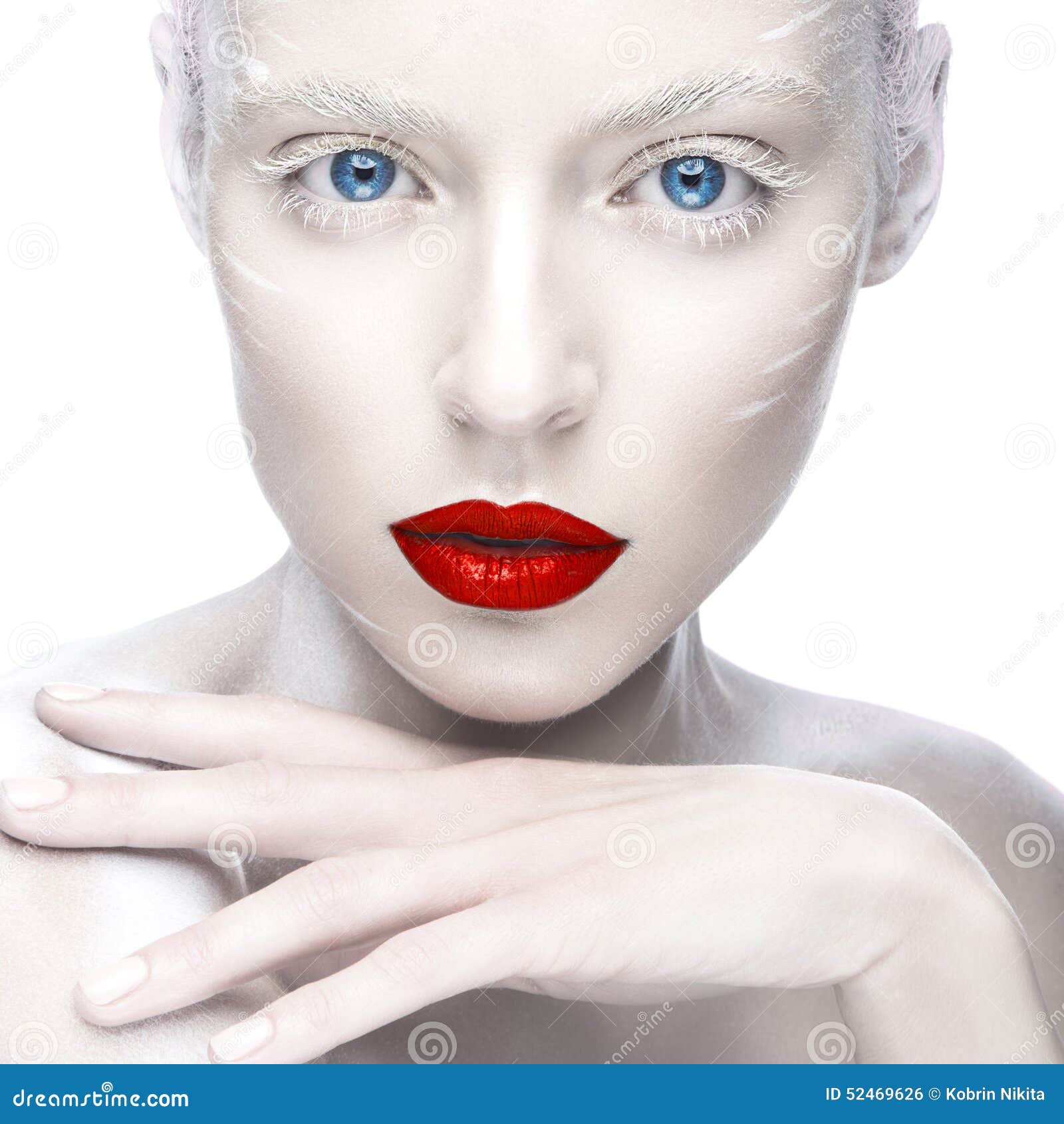 caucasian albino eyes