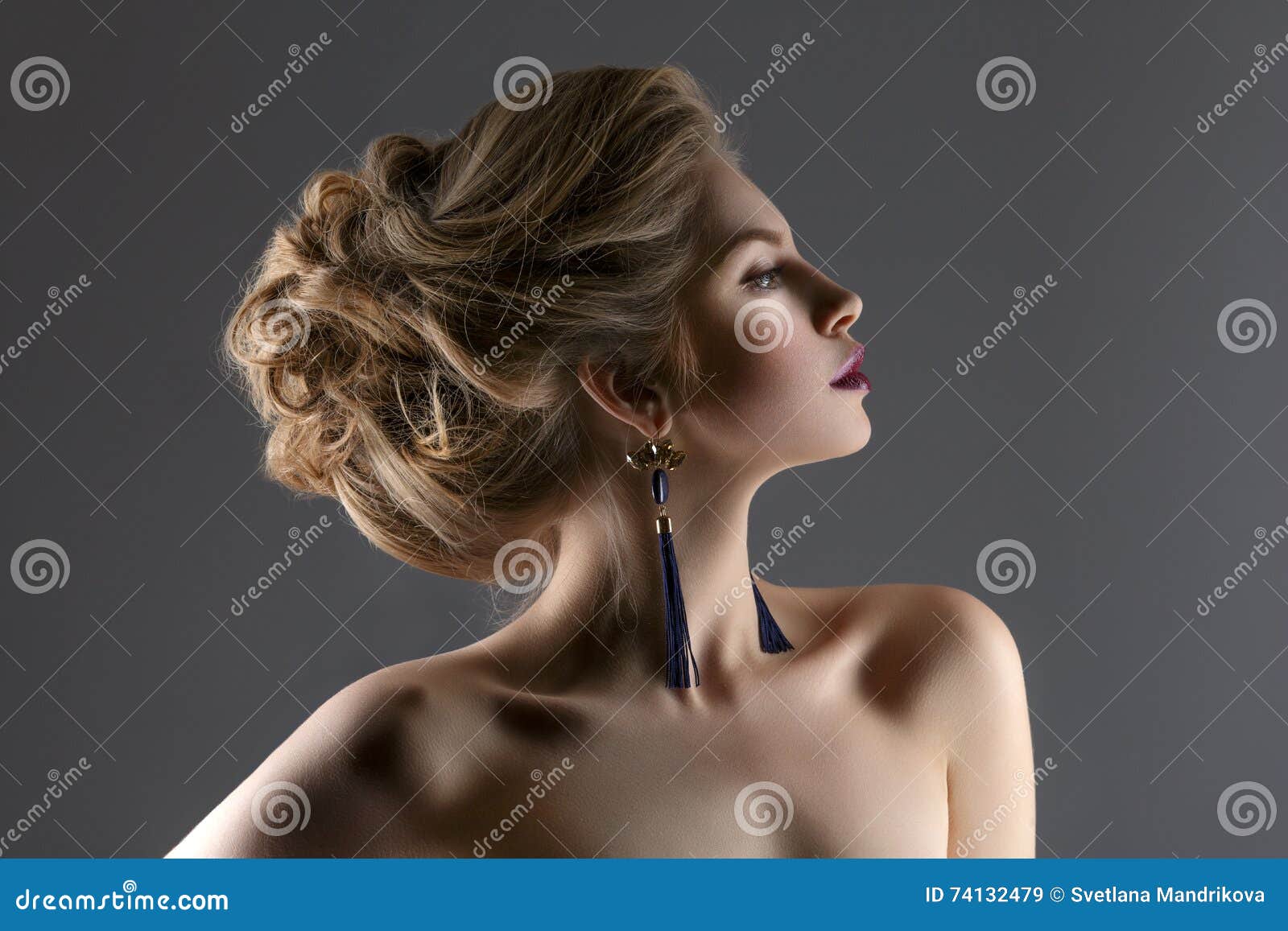 Beautiful Girl with Long Neck Stock Image - Image of bright, head: 74132479