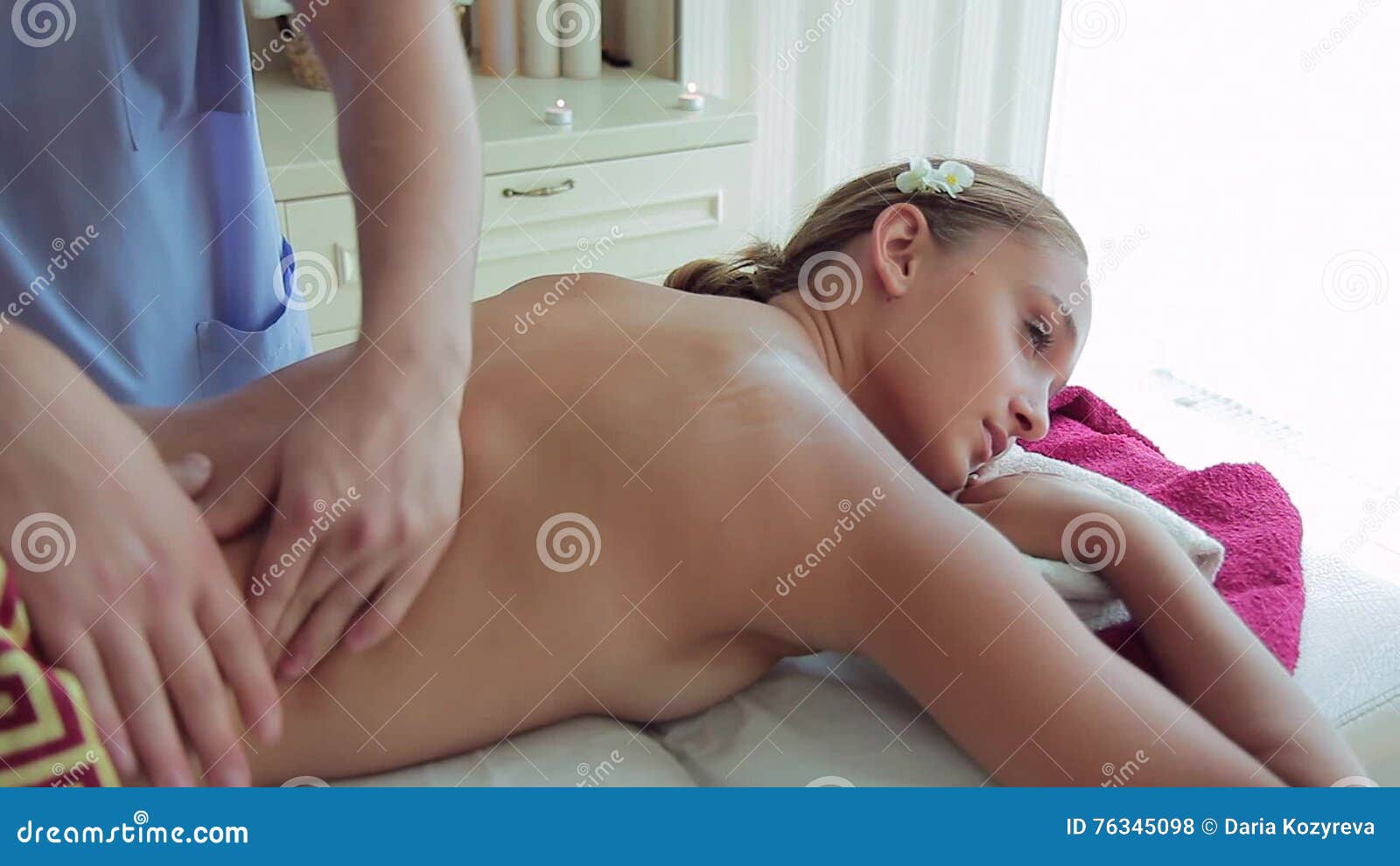 эротика с сестра масаж фото 26