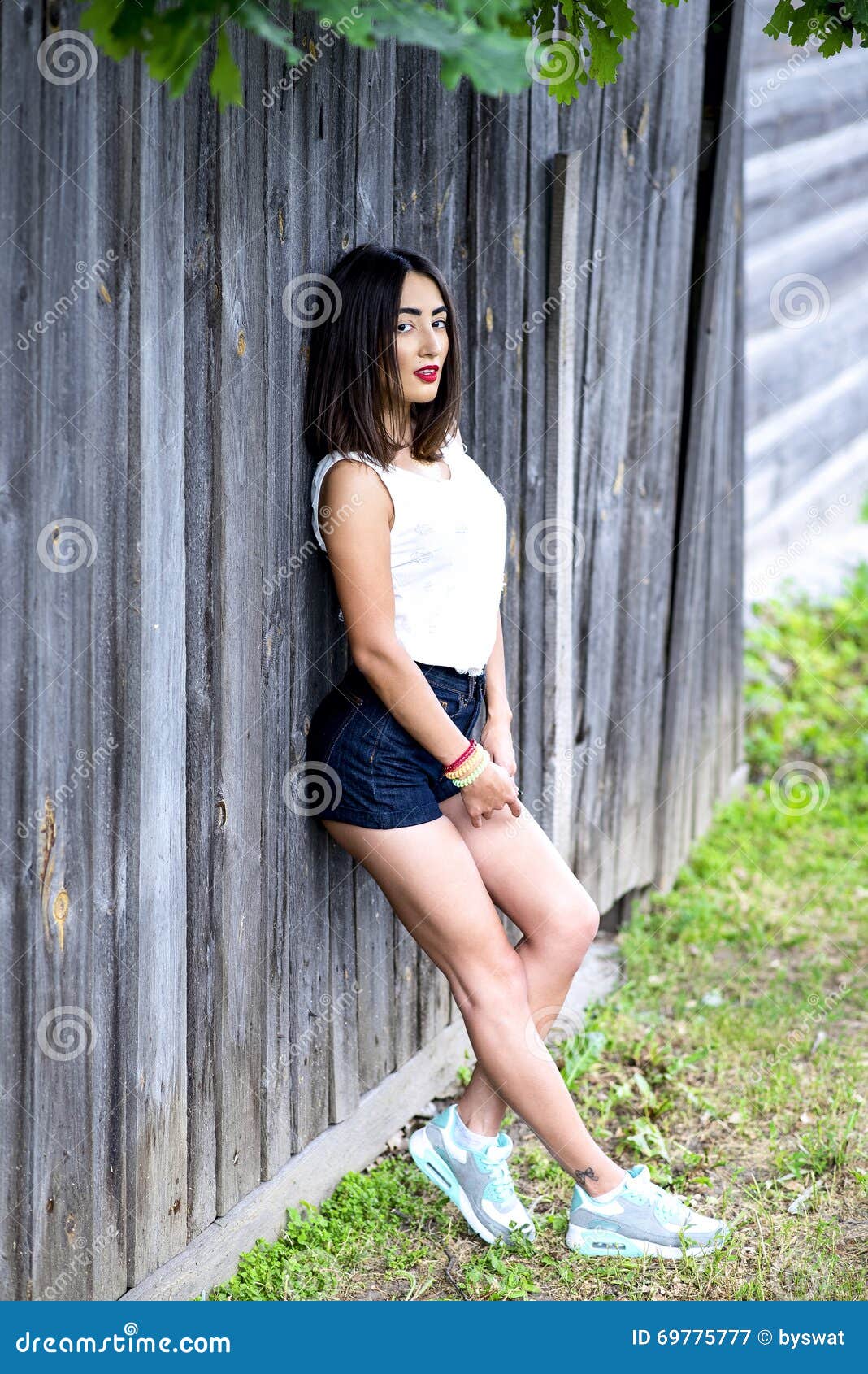 Beautiful Girl Standing at the Fence Style Fashion Woman Summer Outdoor ...