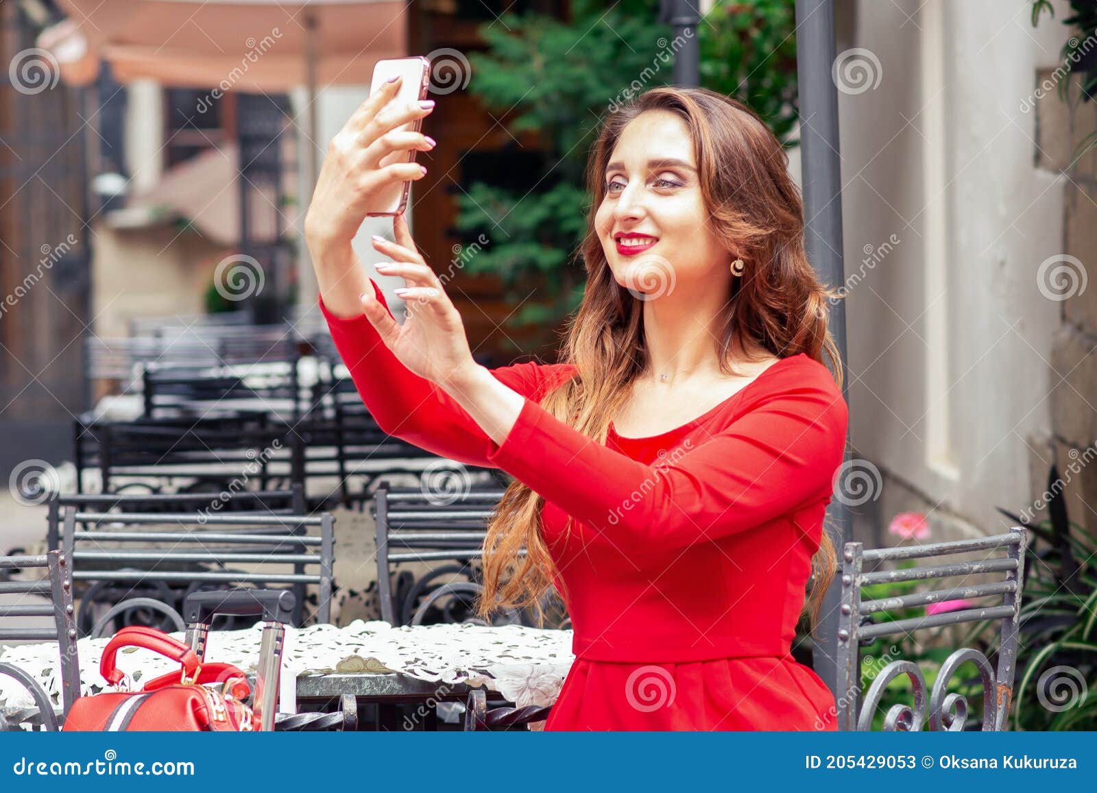Girl Takes Selfie On Smartphone Stock Image Image Of Outdoor Mobile 205429053 