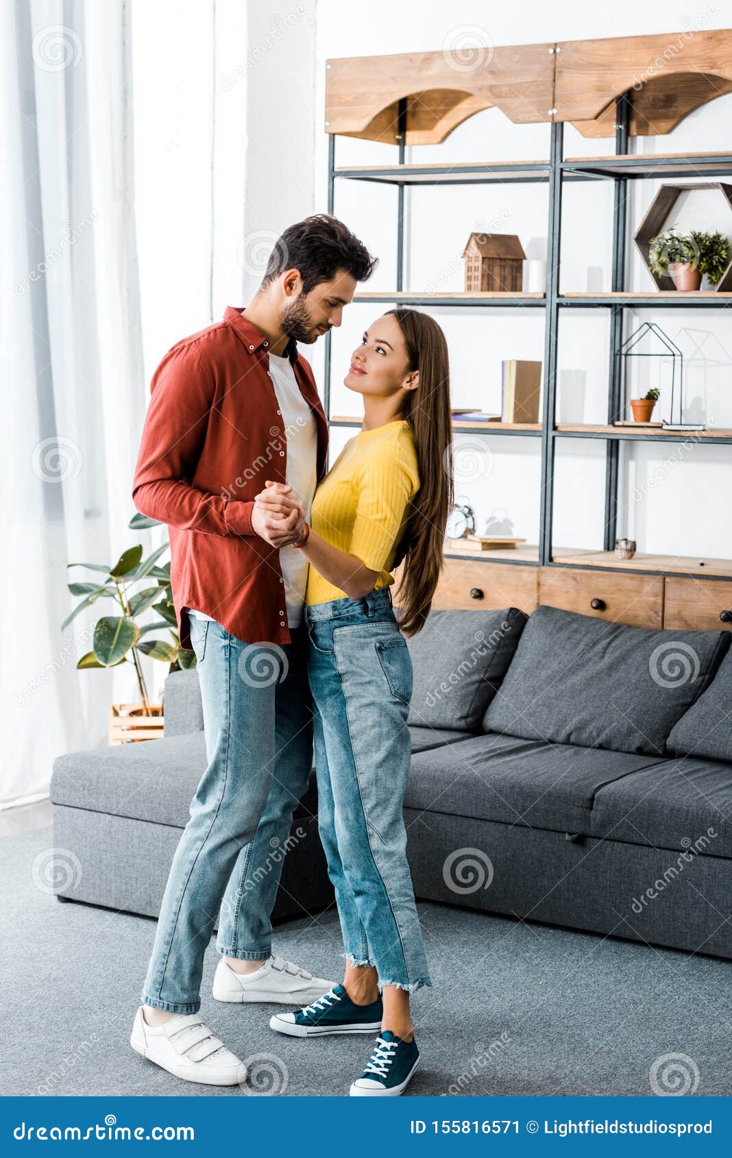 Girl gives boyfriend dance pic