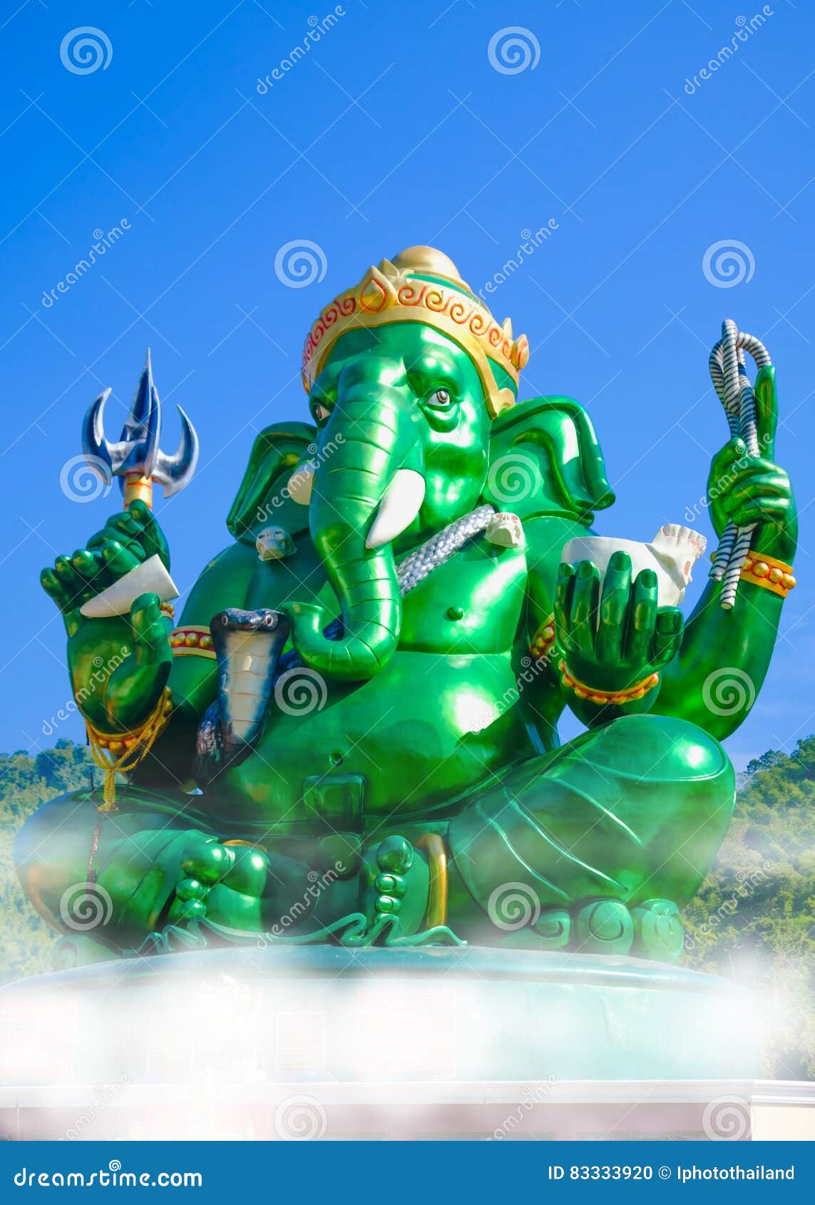 541 Ganesha Statue Green Background Stock Photos - Free & Royalty ...